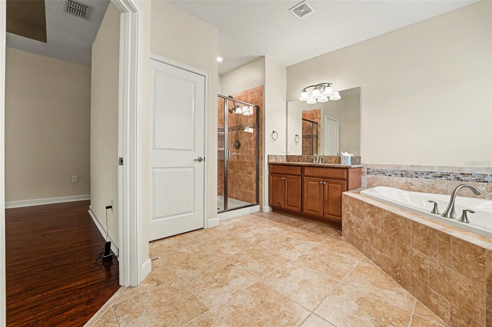 Image 13 of 34 For 3074 White Horse Court