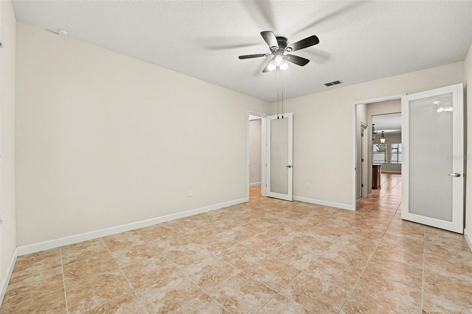 Image 16 of 34 For 3074 White Horse Court