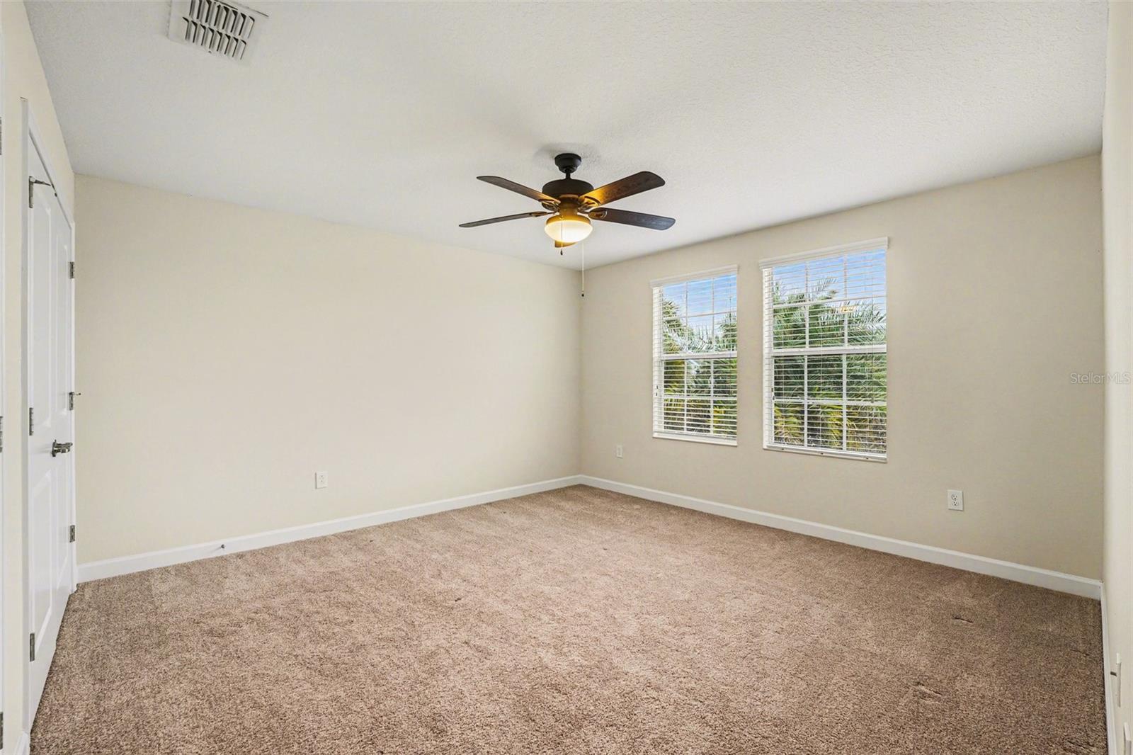 Image 18 of 34 For 3074 White Horse Court