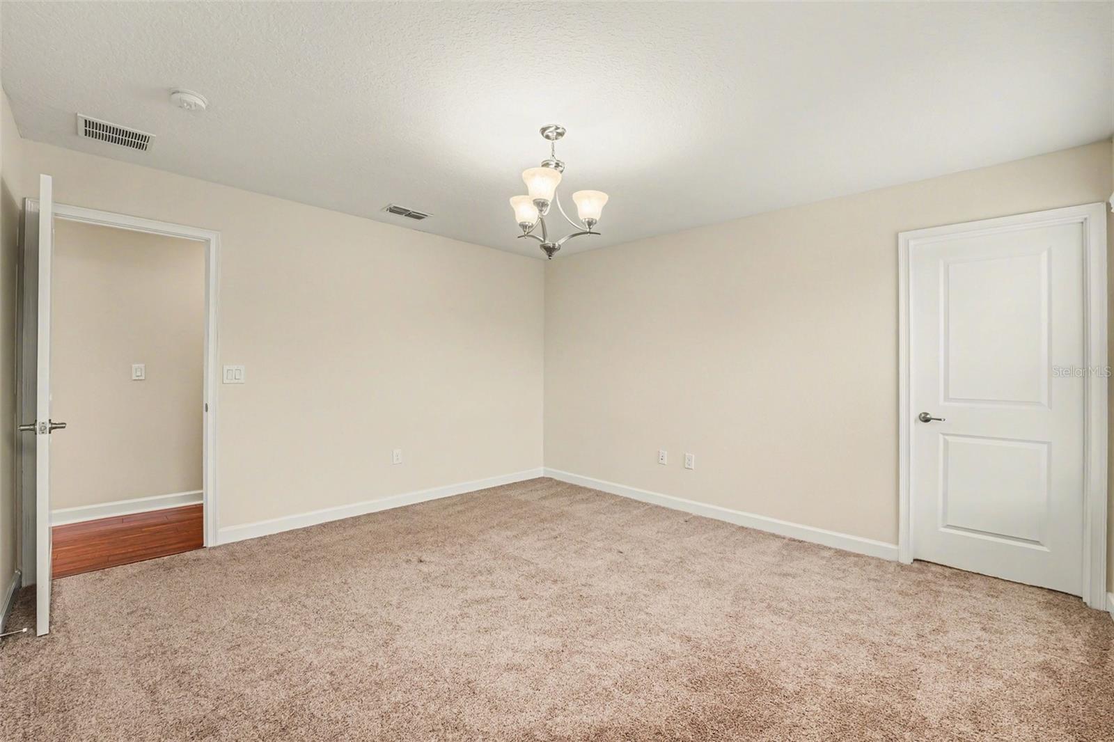 Image 21 of 34 For 3074 White Horse Court