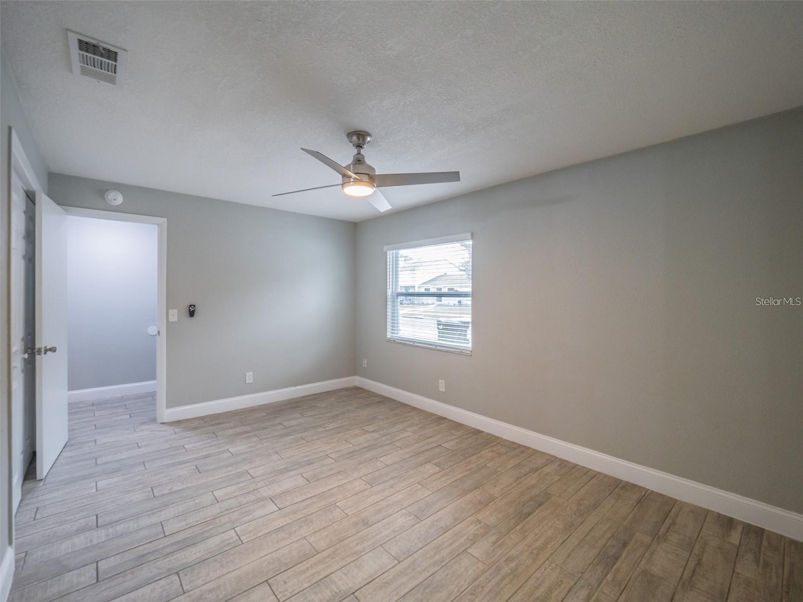 Image 16 of 33 For 2419 Rio Pinar Lakes Boulevard