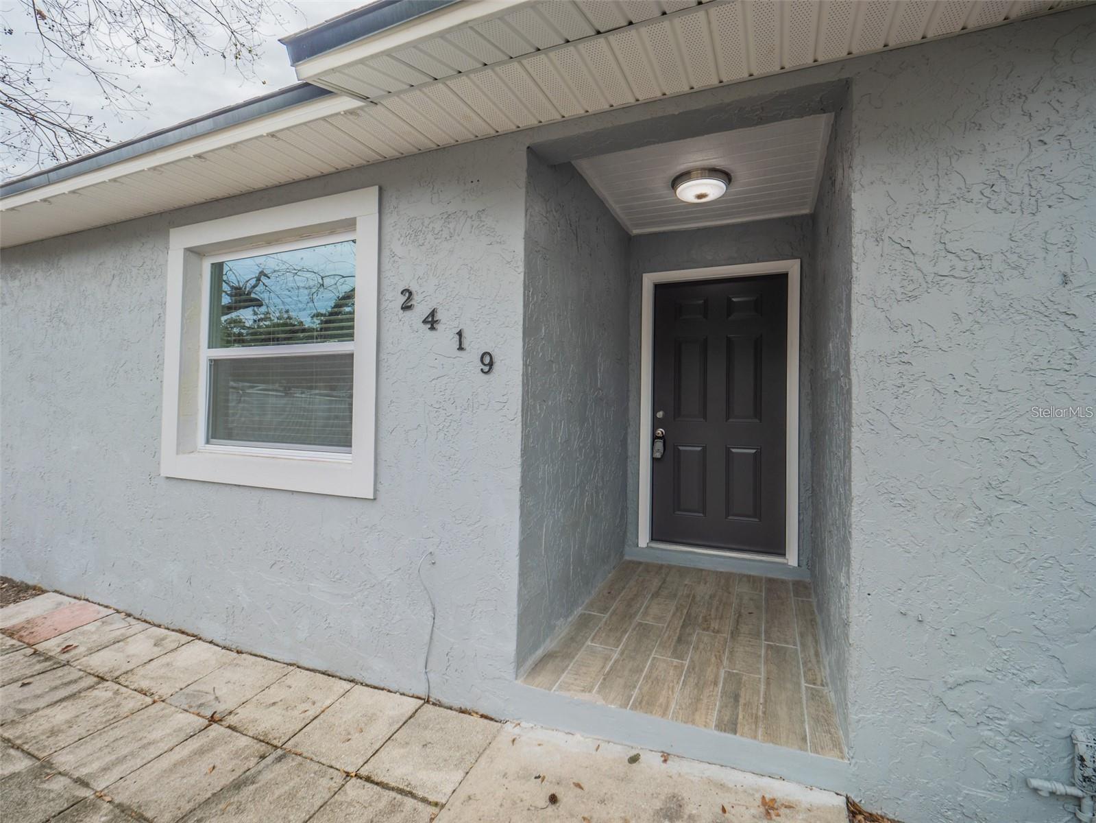 Image 5 of 33 For 2419 Rio Pinar Lakes Boulevard