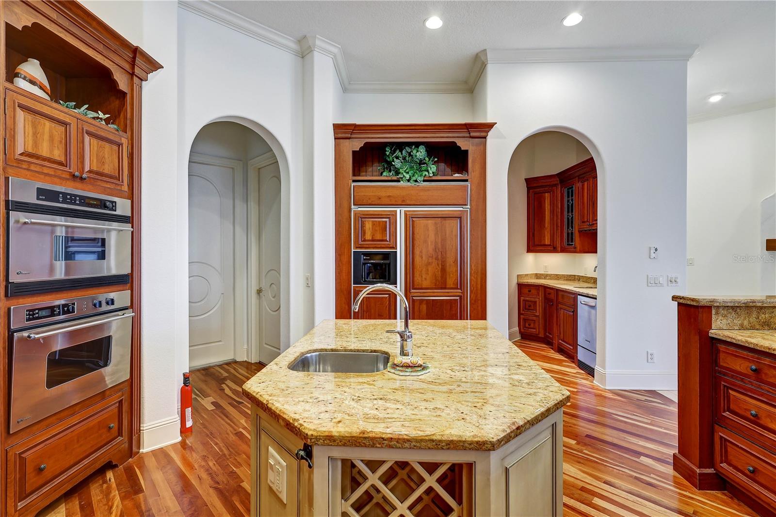 Image 10 of 41 For 9143 Southern Breeze Drive