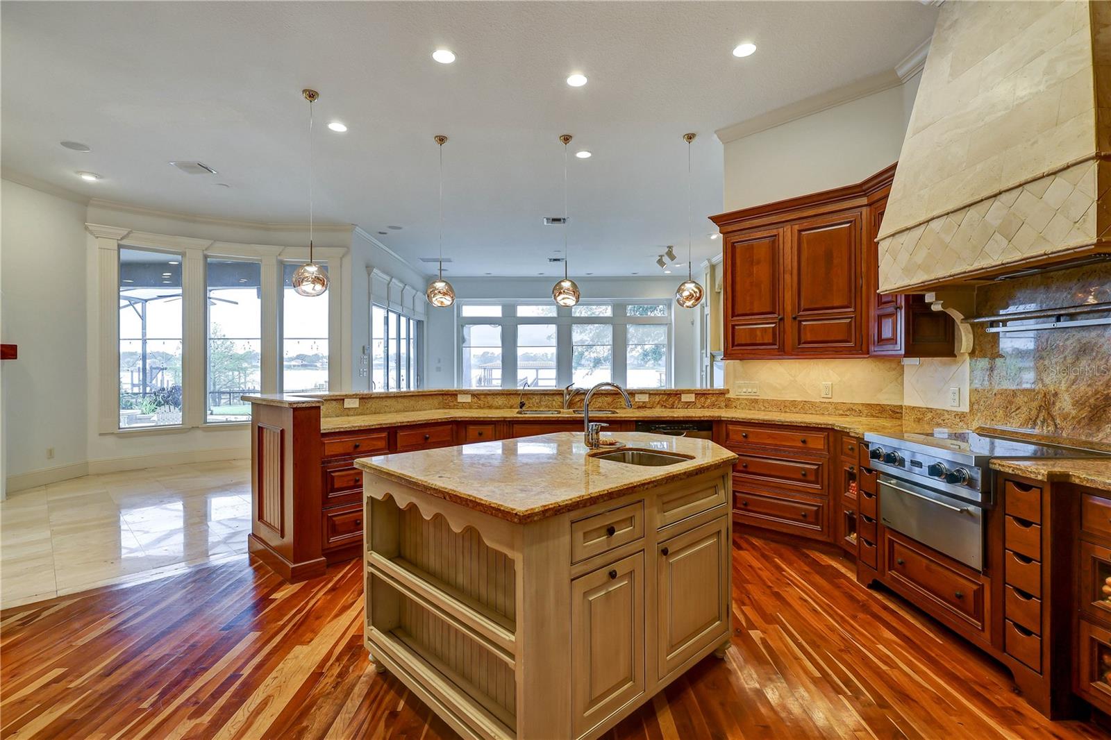 Image 11 of 41 For 9143 Southern Breeze Drive