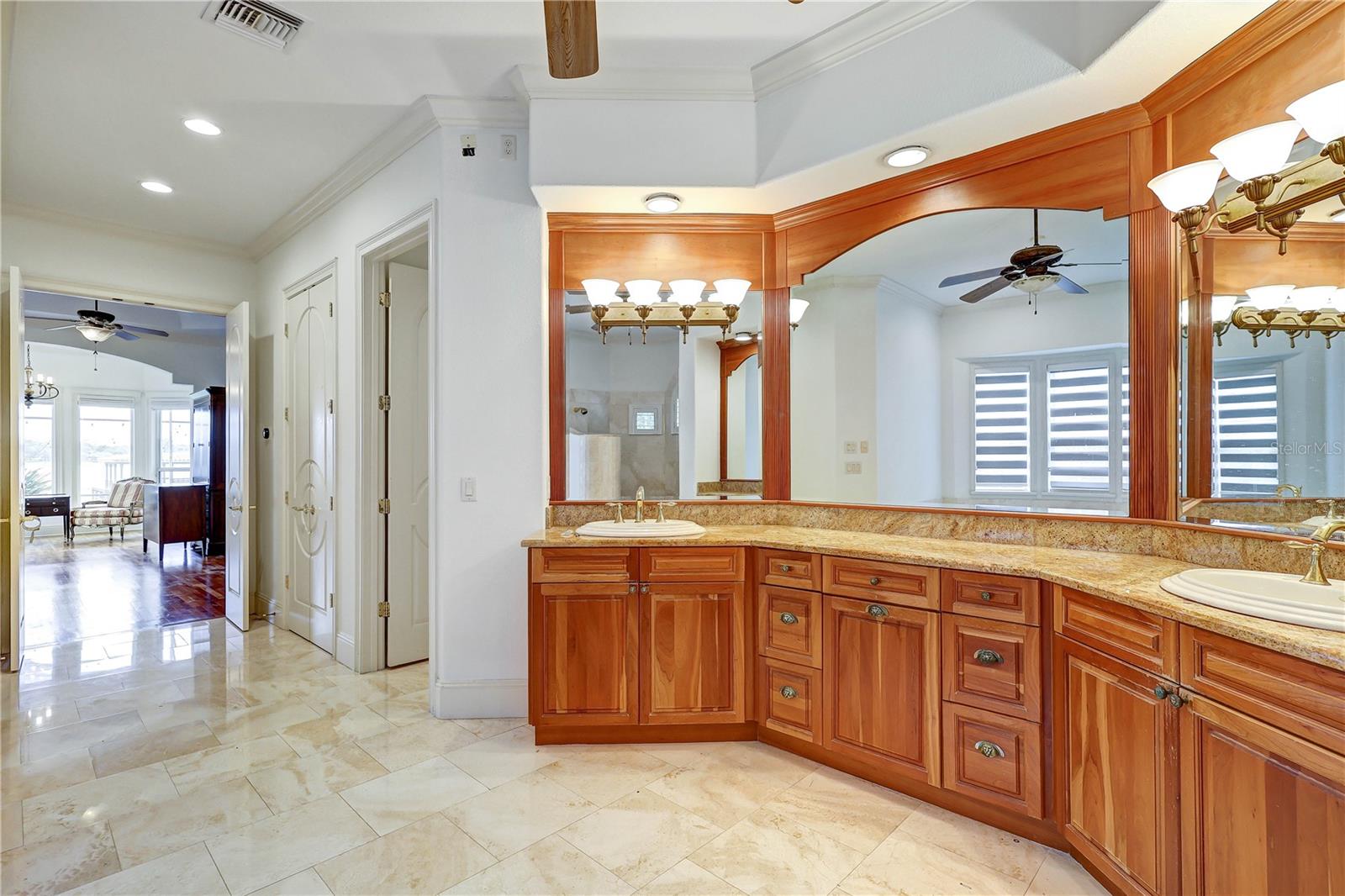 Image 20 of 41 For 9143 Southern Breeze Drive