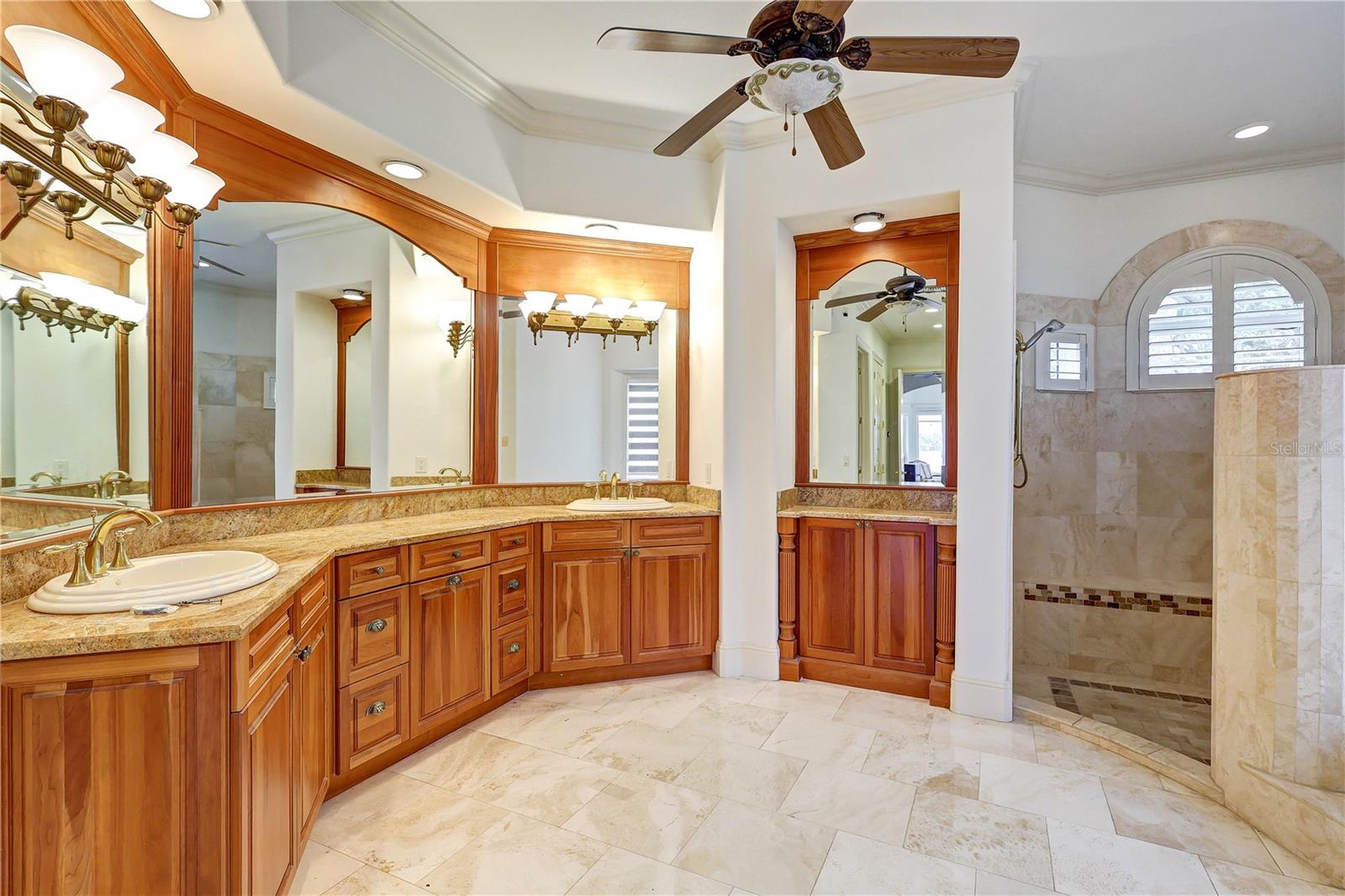 Image 22 of 41 For 9143 Southern Breeze Drive