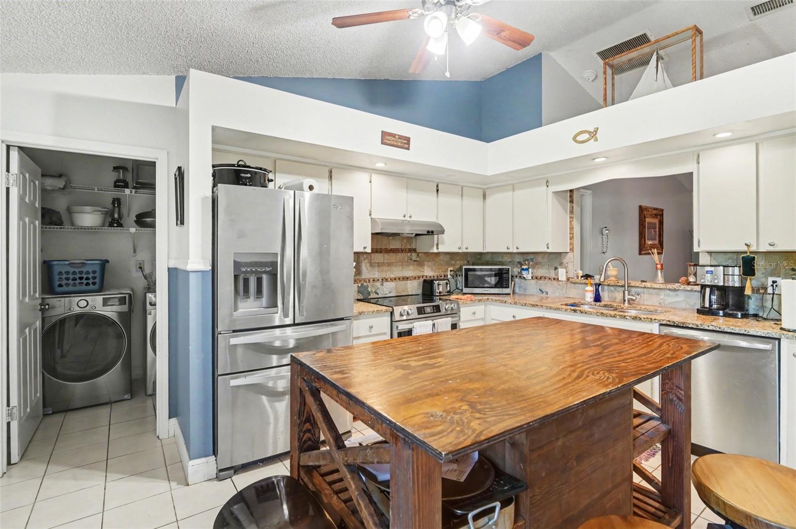 Image 10 of 30 For 550 Kangley Avenue