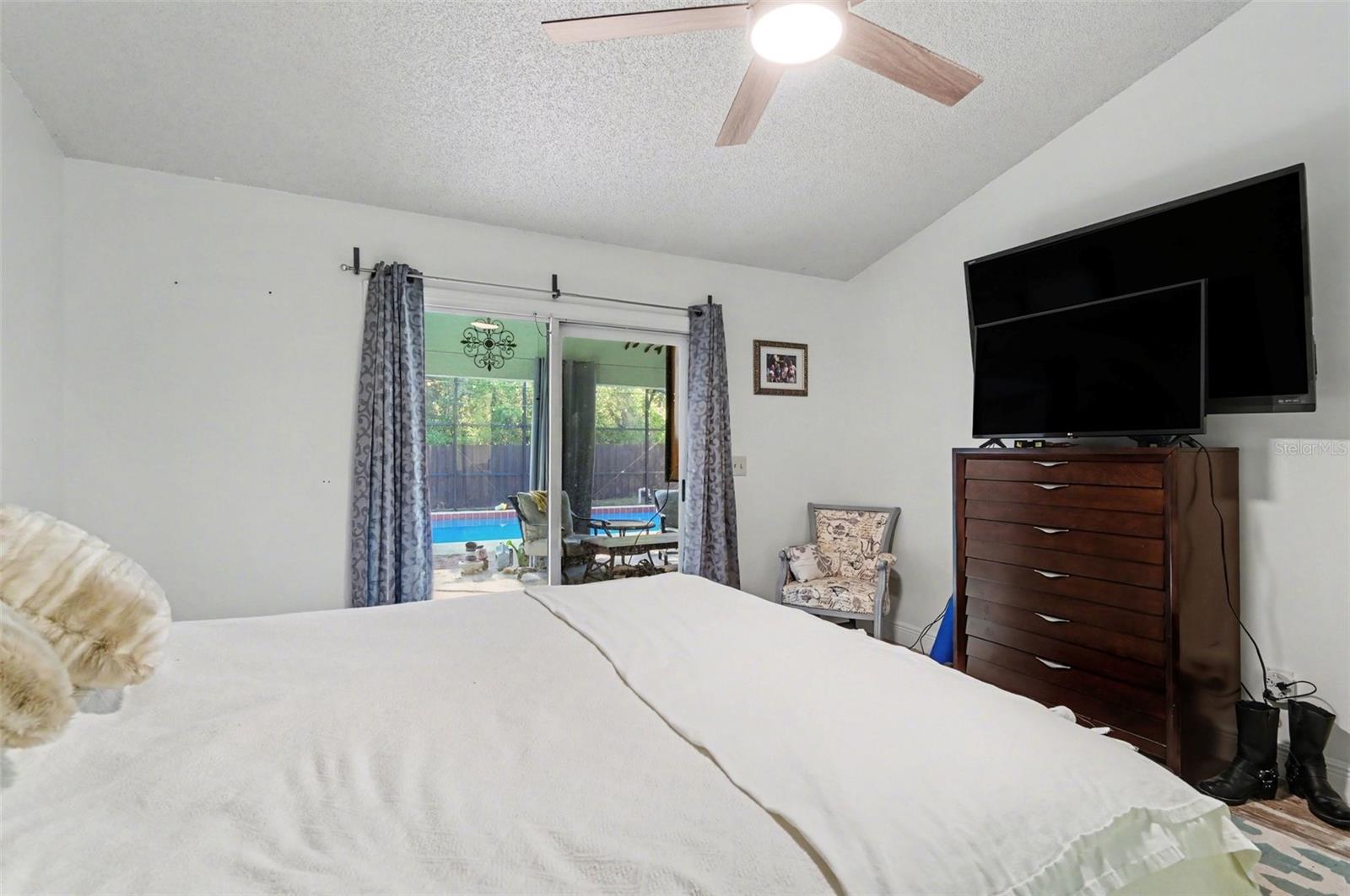 Image 18 of 30 For 550 Kangley Avenue