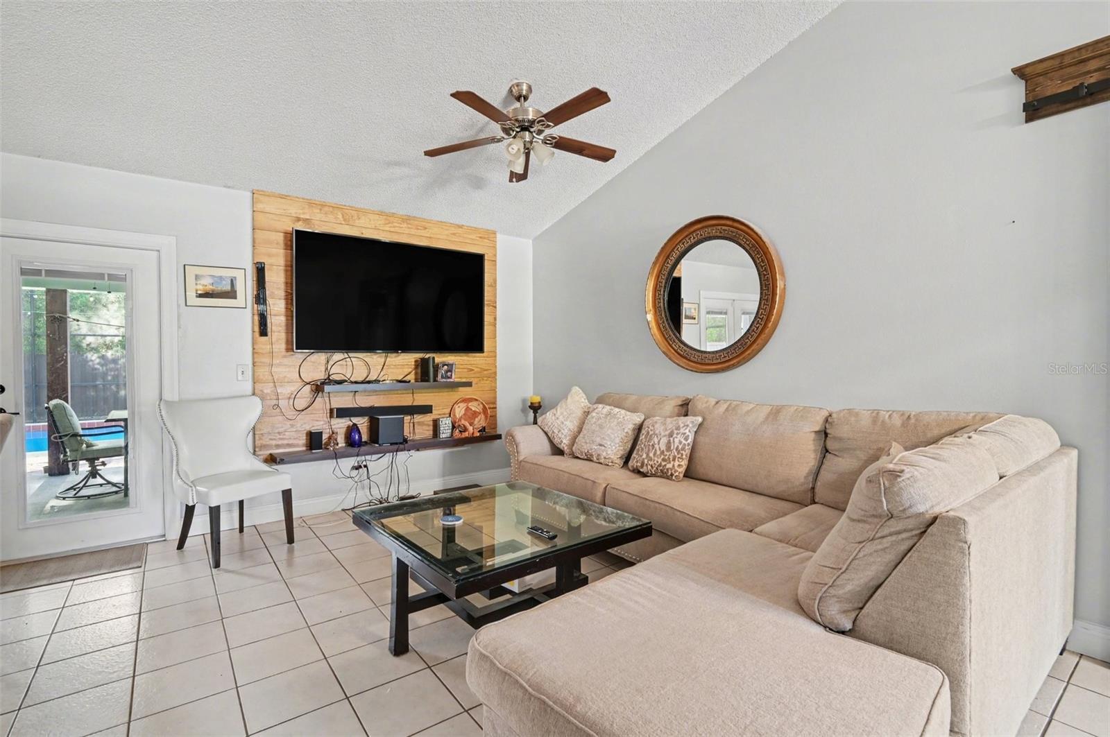 Image 5 of 30 For 550 Kangley Avenue