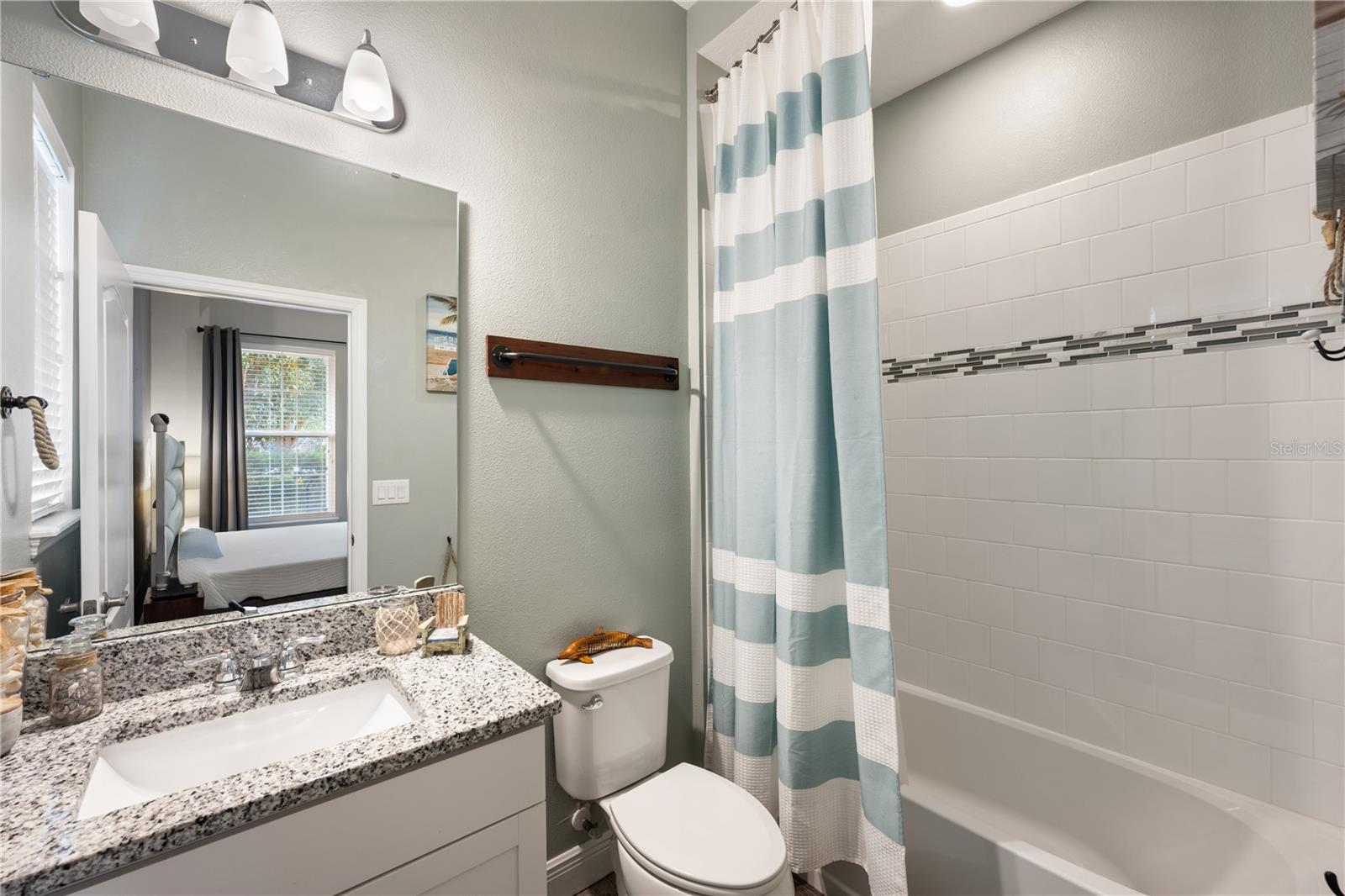 Image 21 of 31 For 15713 Sweet Limetta Drive