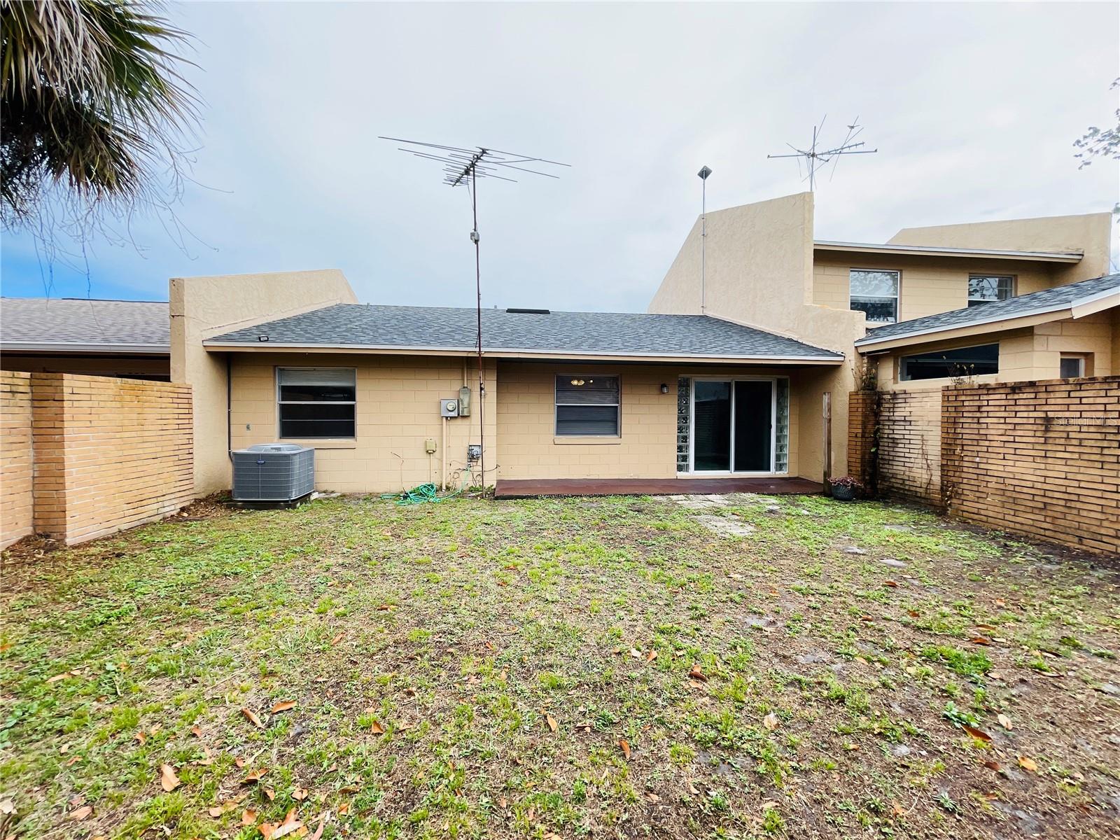 Image 24 of 25 For 11014 Knollview Way