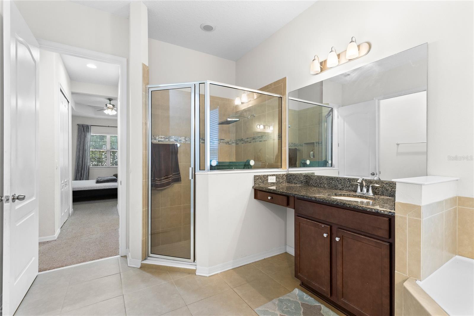 Image 13 of 40 For 10281 Henbury Street