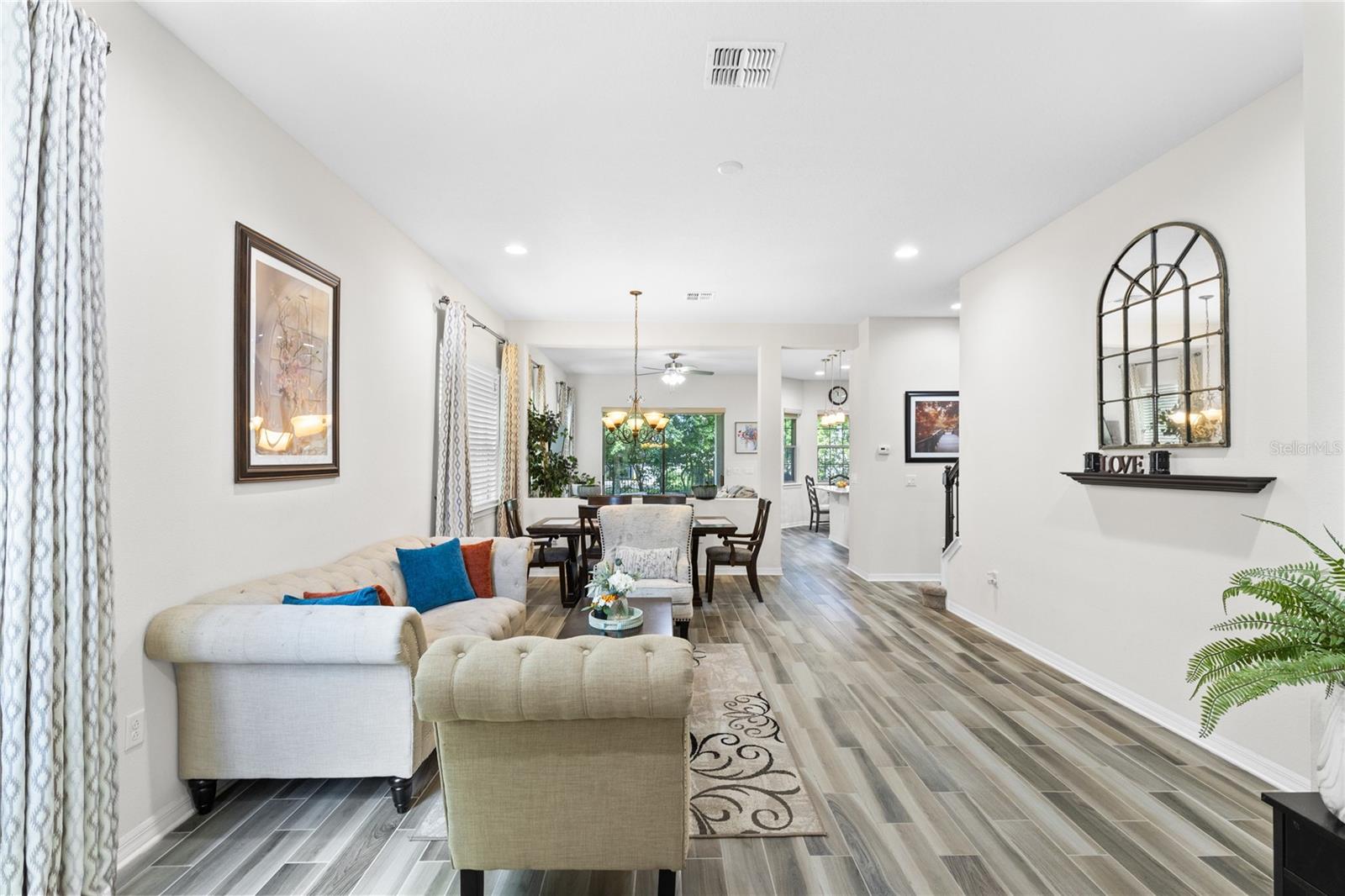 Image 2 of 40 For 10281 Henbury Street