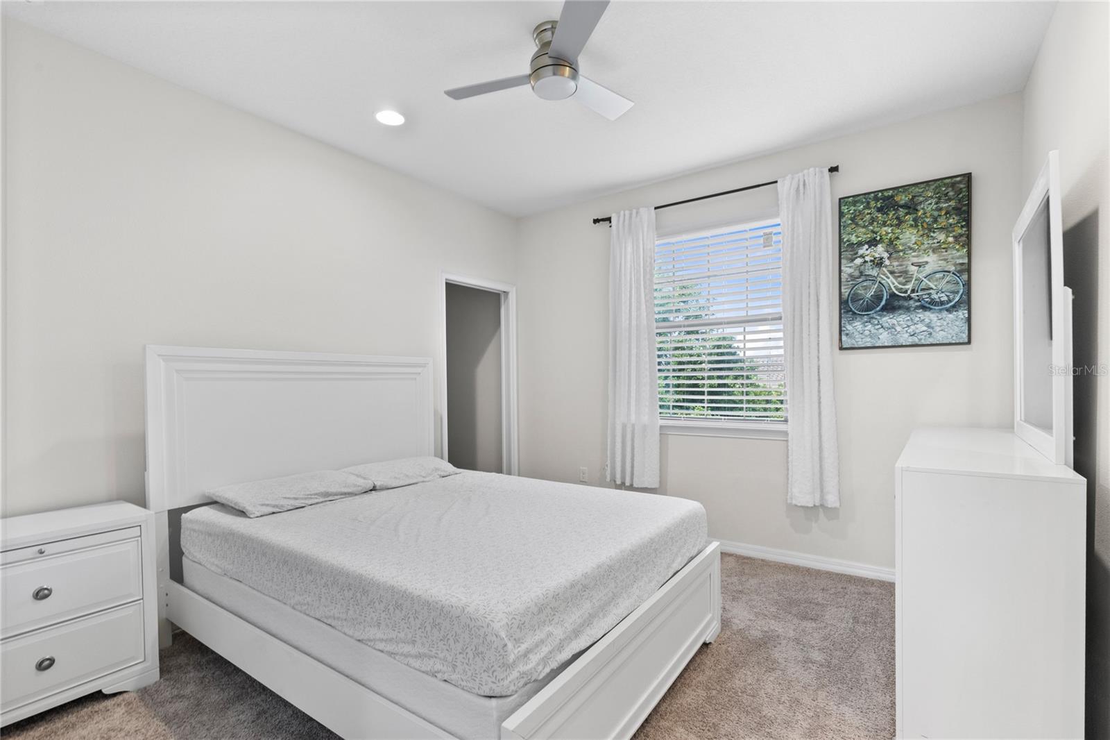 Image 22 of 40 For 10281 Henbury Street