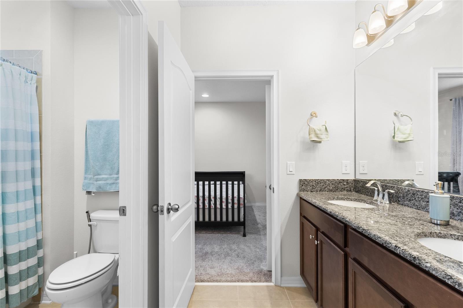 Image 23 of 40 For 10281 Henbury Street