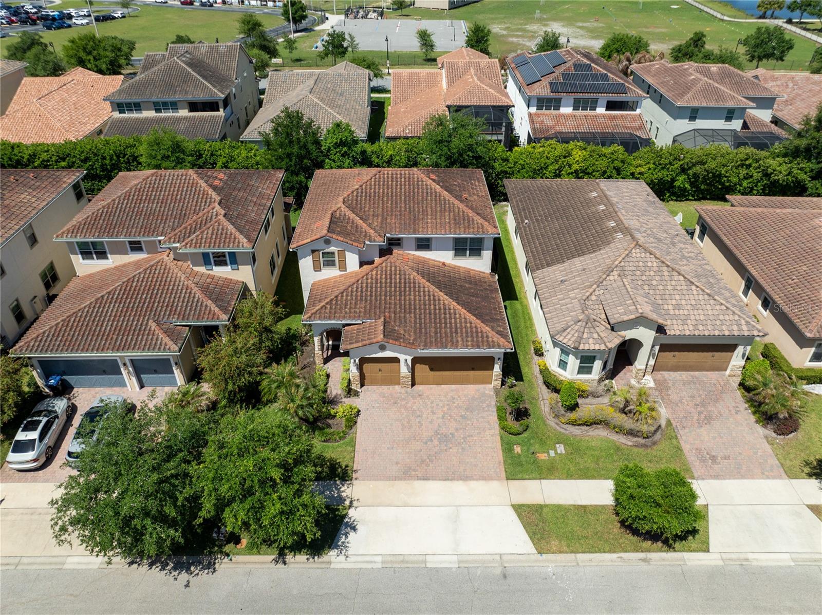 Image 33 of 40 For 10281 Henbury Street