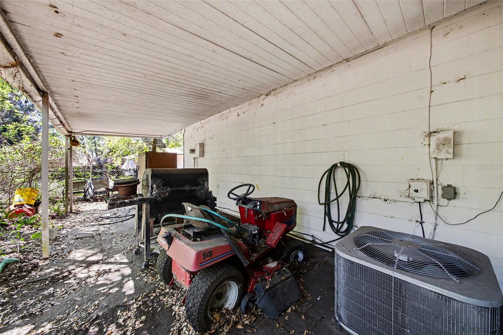 Image 13 of 20 For 420 Diane Court