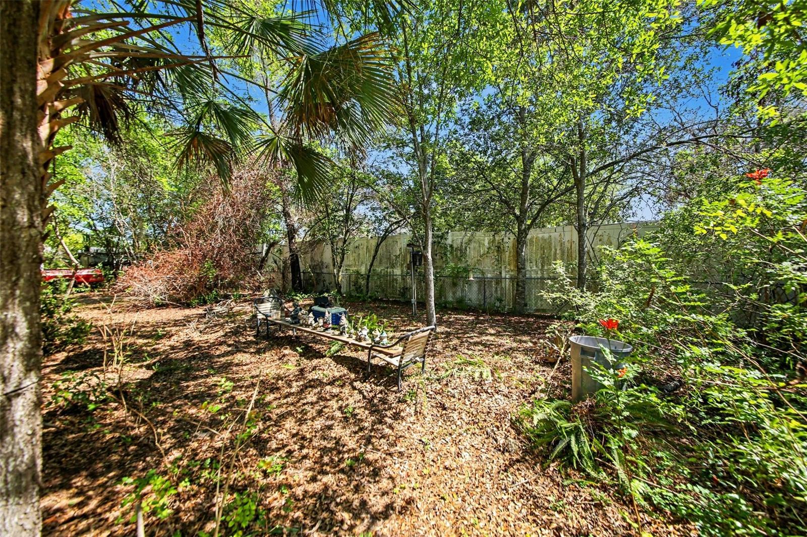 Image 15 of 20 For 420 Diane Court