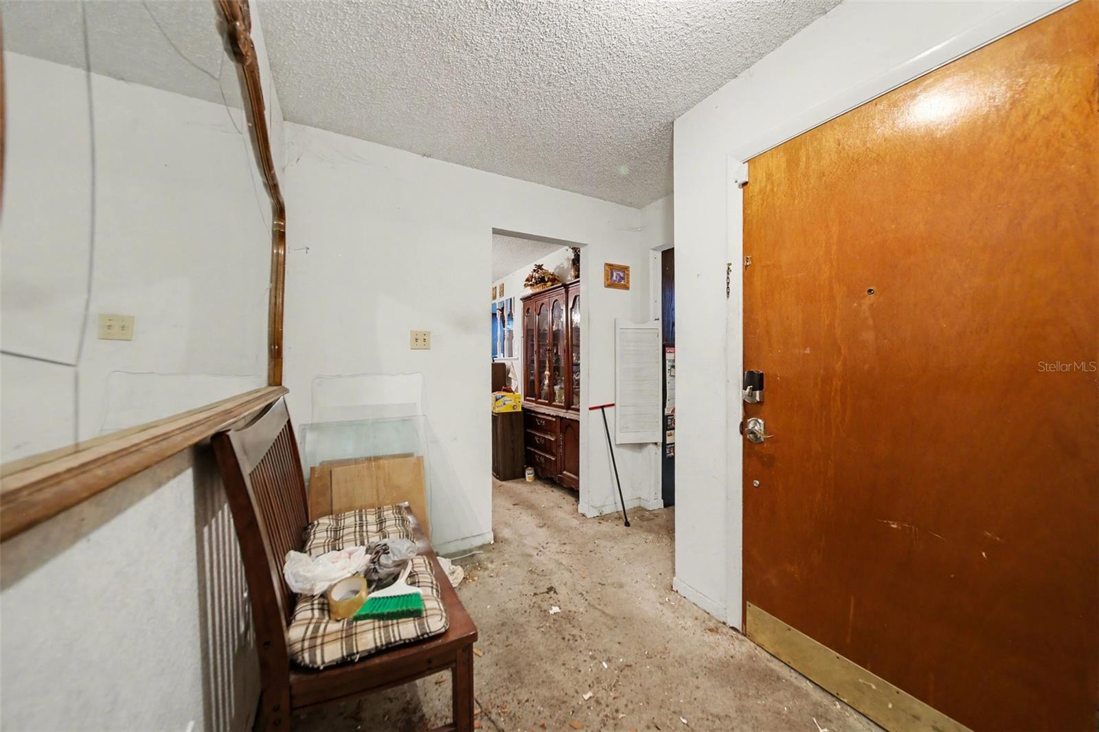 Image 5 of 20 For 420 Diane Court