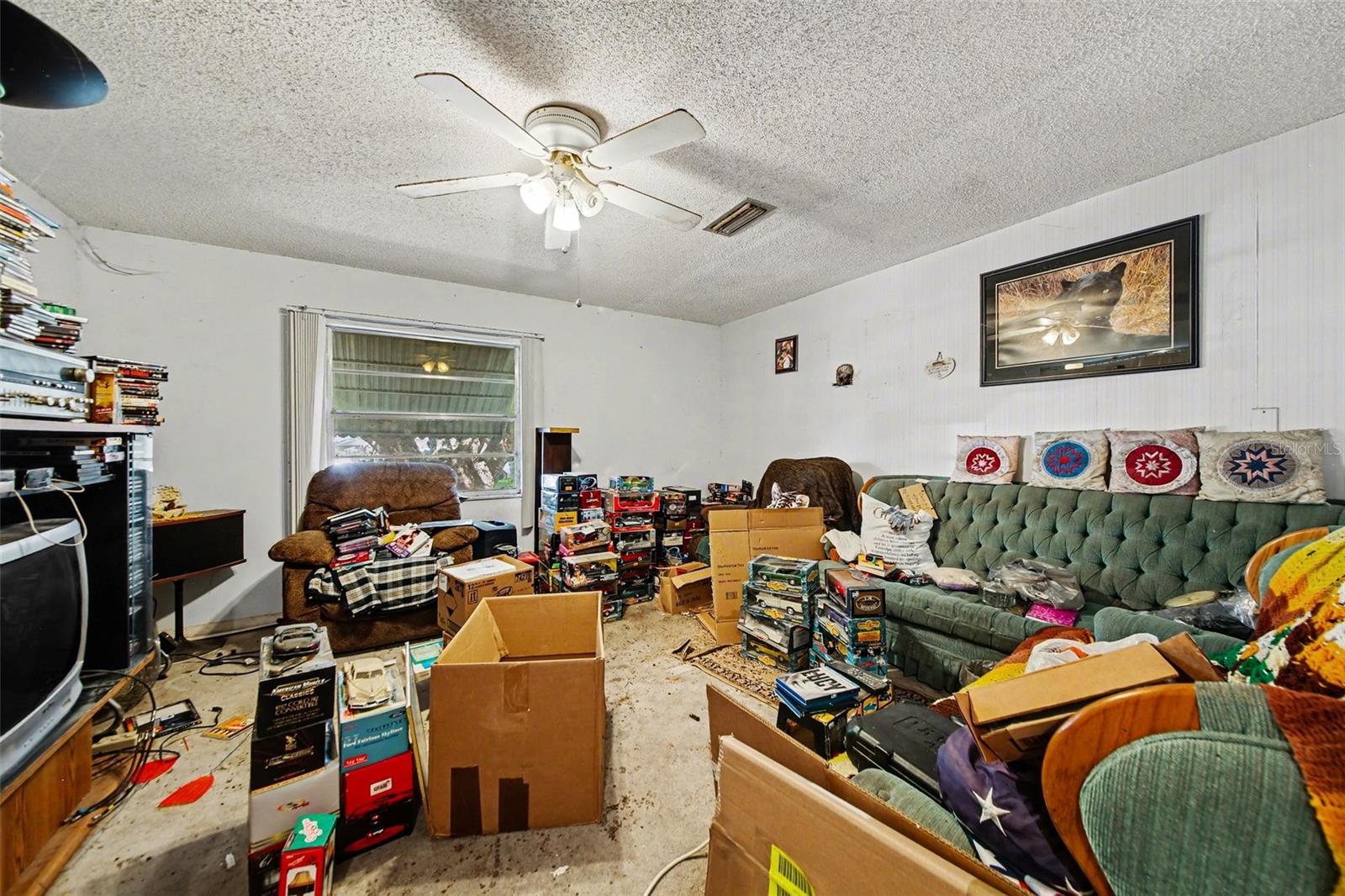 Image 6 of 20 For 420 Diane Court