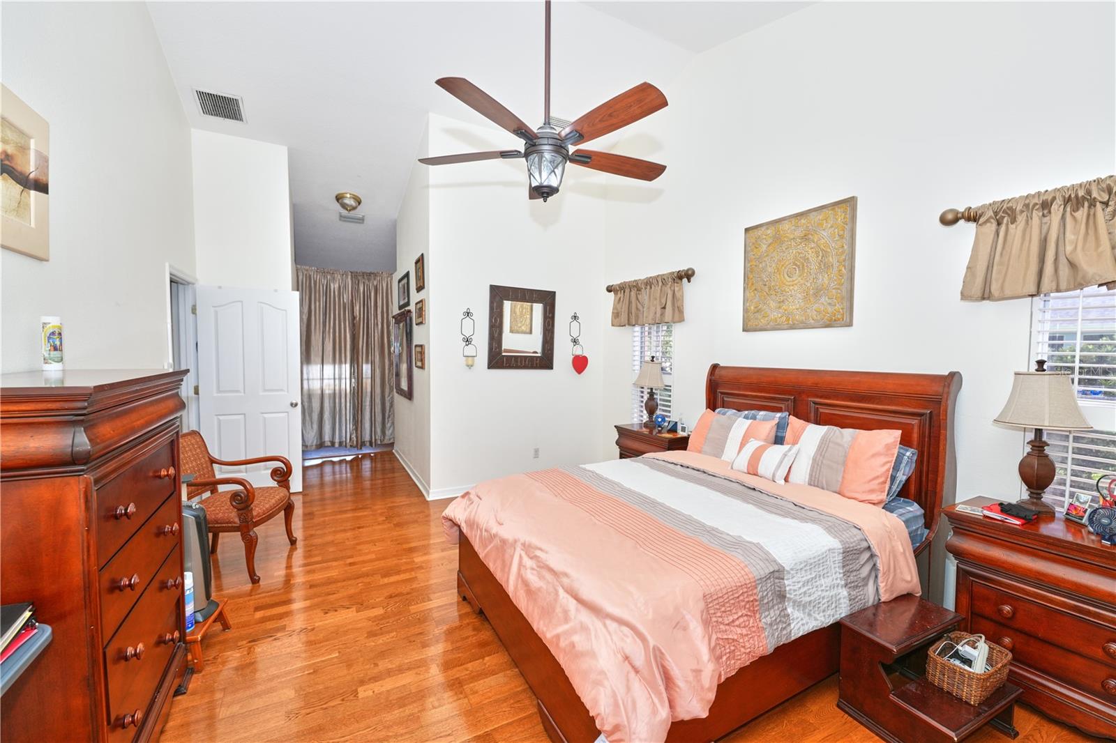 Image 35 of 47 For 103 Olympus Drive