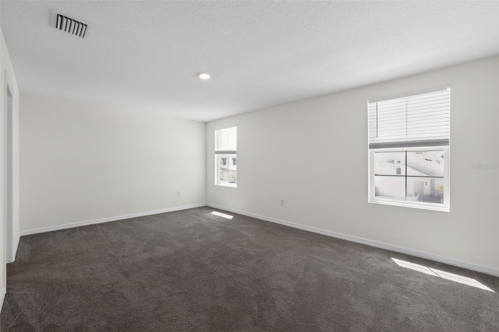 Image 10 of 23 For 451 Sunlit Coral Street