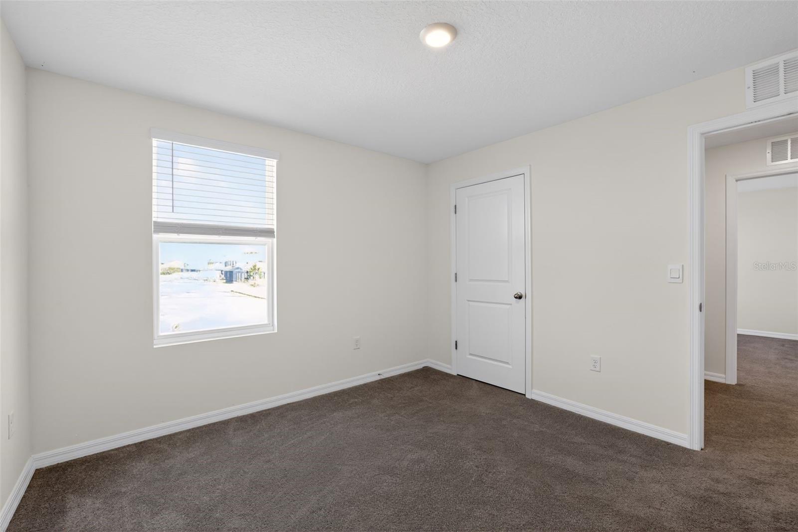 Image 13 of 23 For 451 Sunlit Coral Street