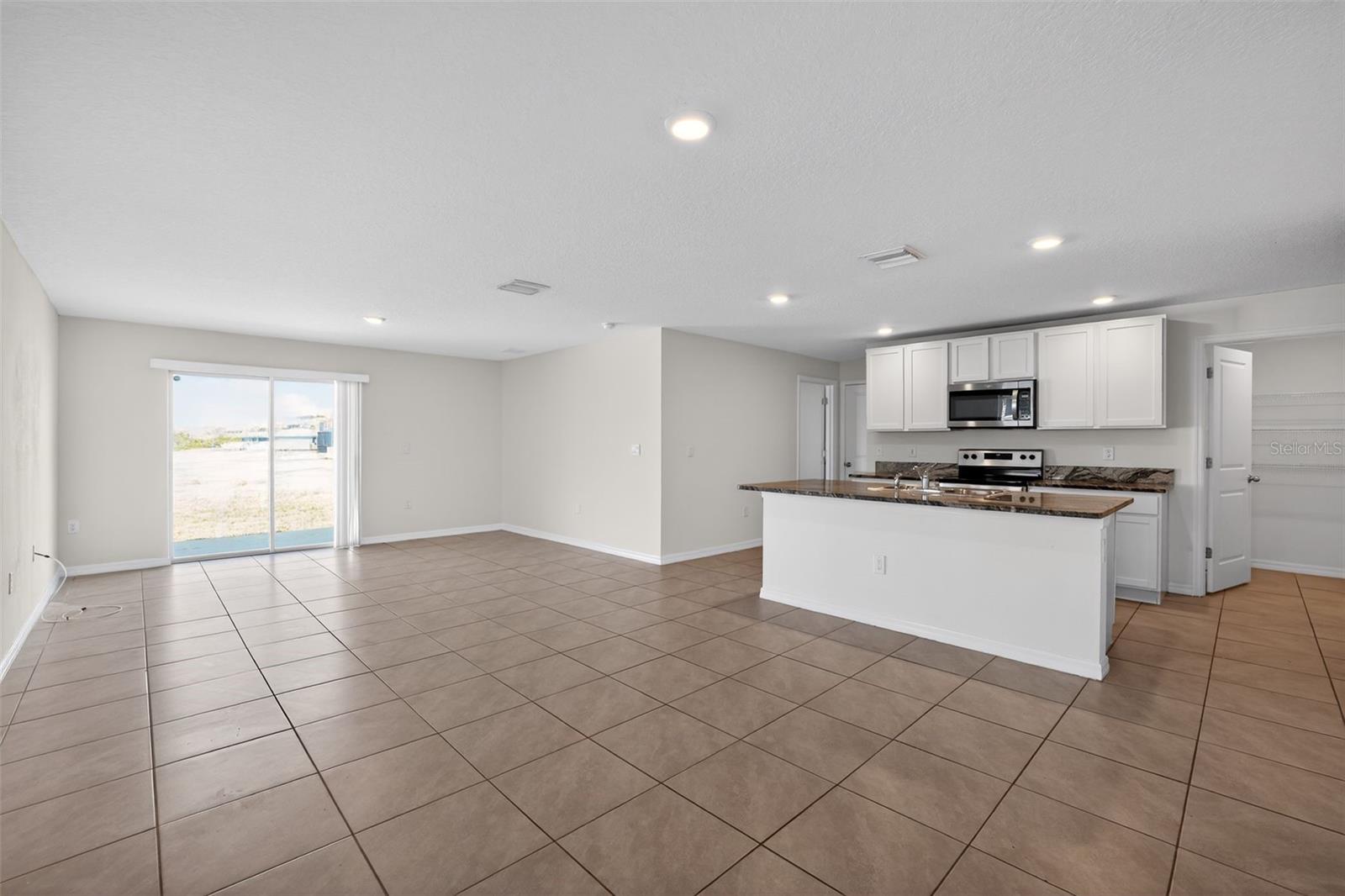 Image 7 of 23 For 451 Sunlit Coral Street