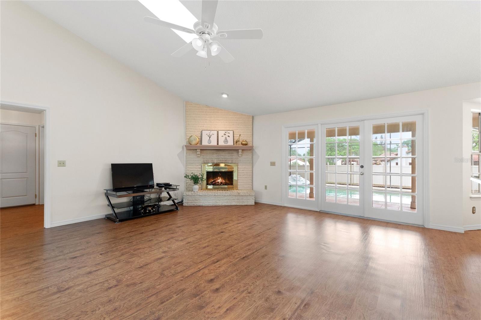 Image 15 of 46 For 7409 Megan Elissa Lane