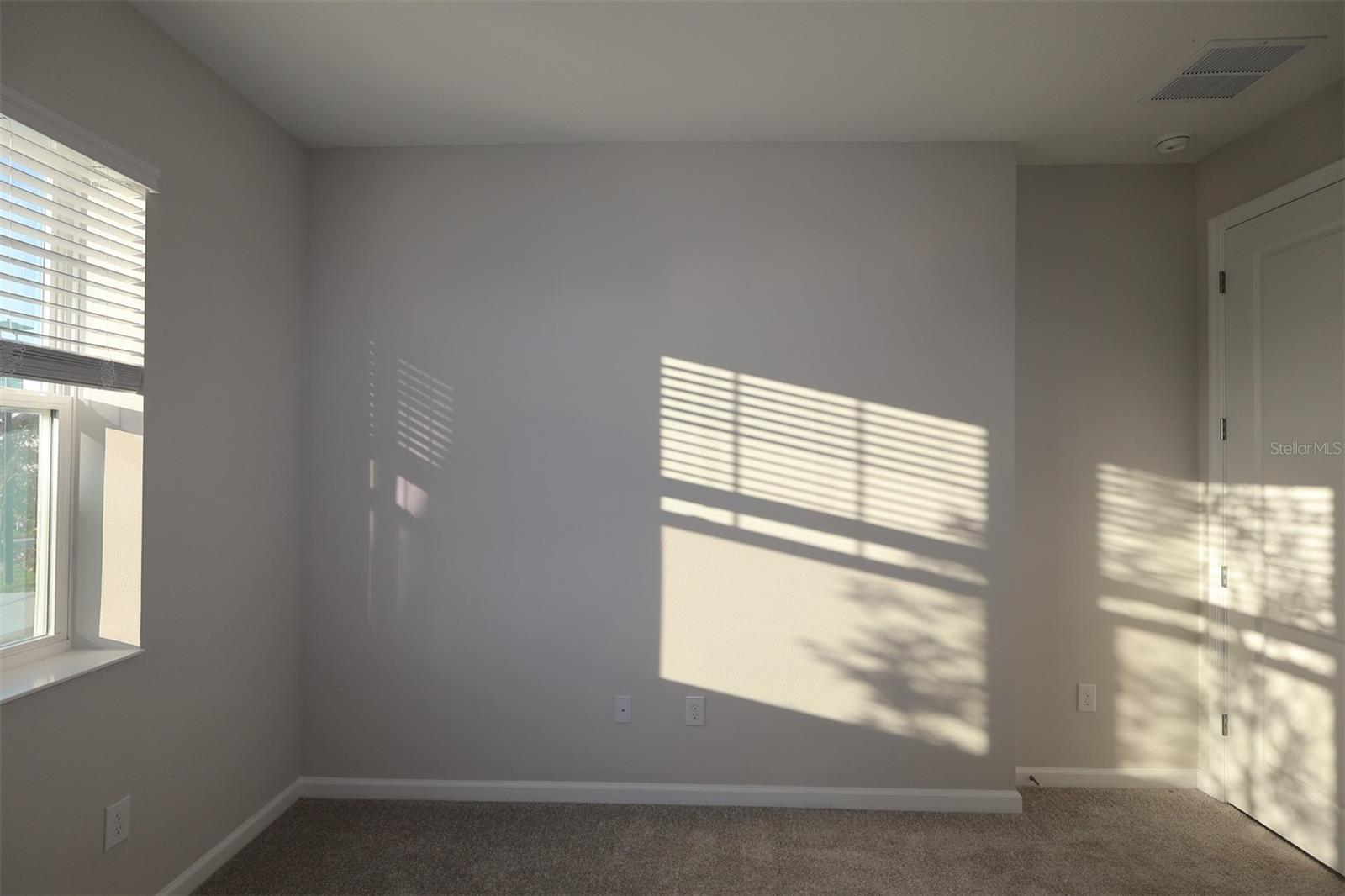 Image 11 of 18 For 5433 Park Guell Street