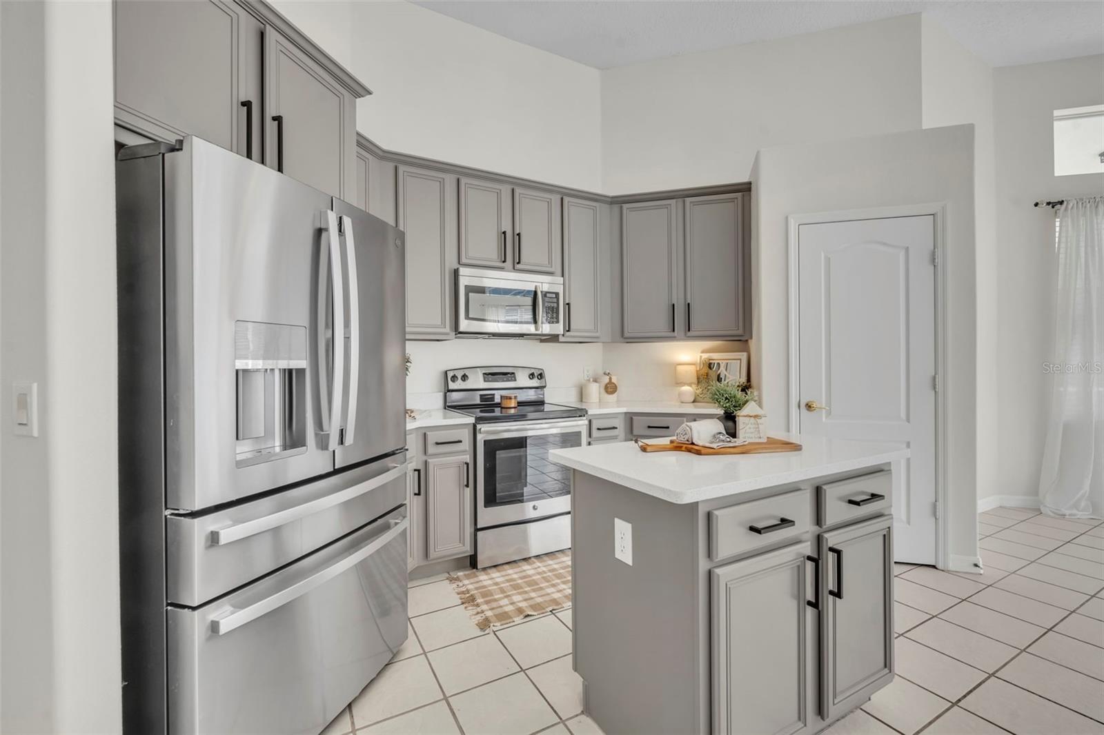 Image 11 of 69 For 1054 Landview Court