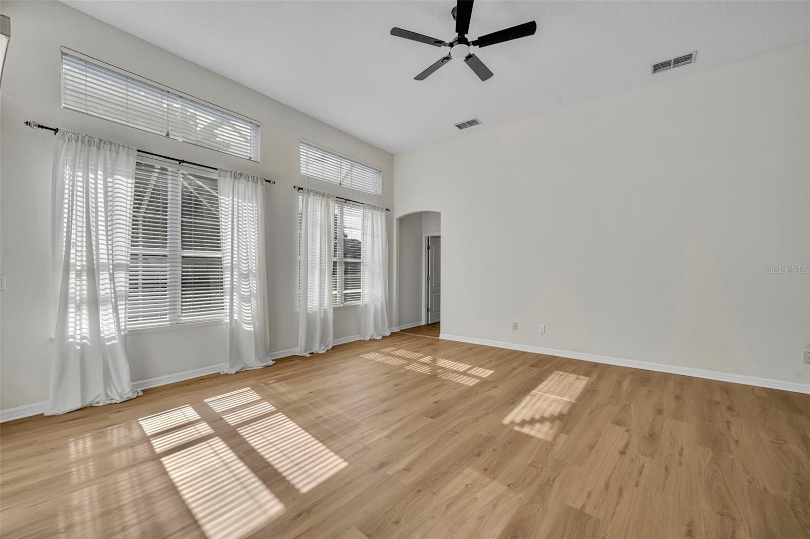 Image 41 of 69 For 1054 Landview Court