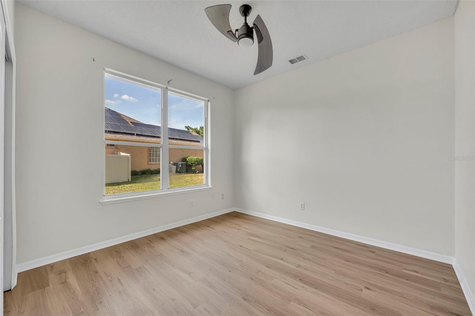 Image 50 of 69 For 1054 Landview Court
