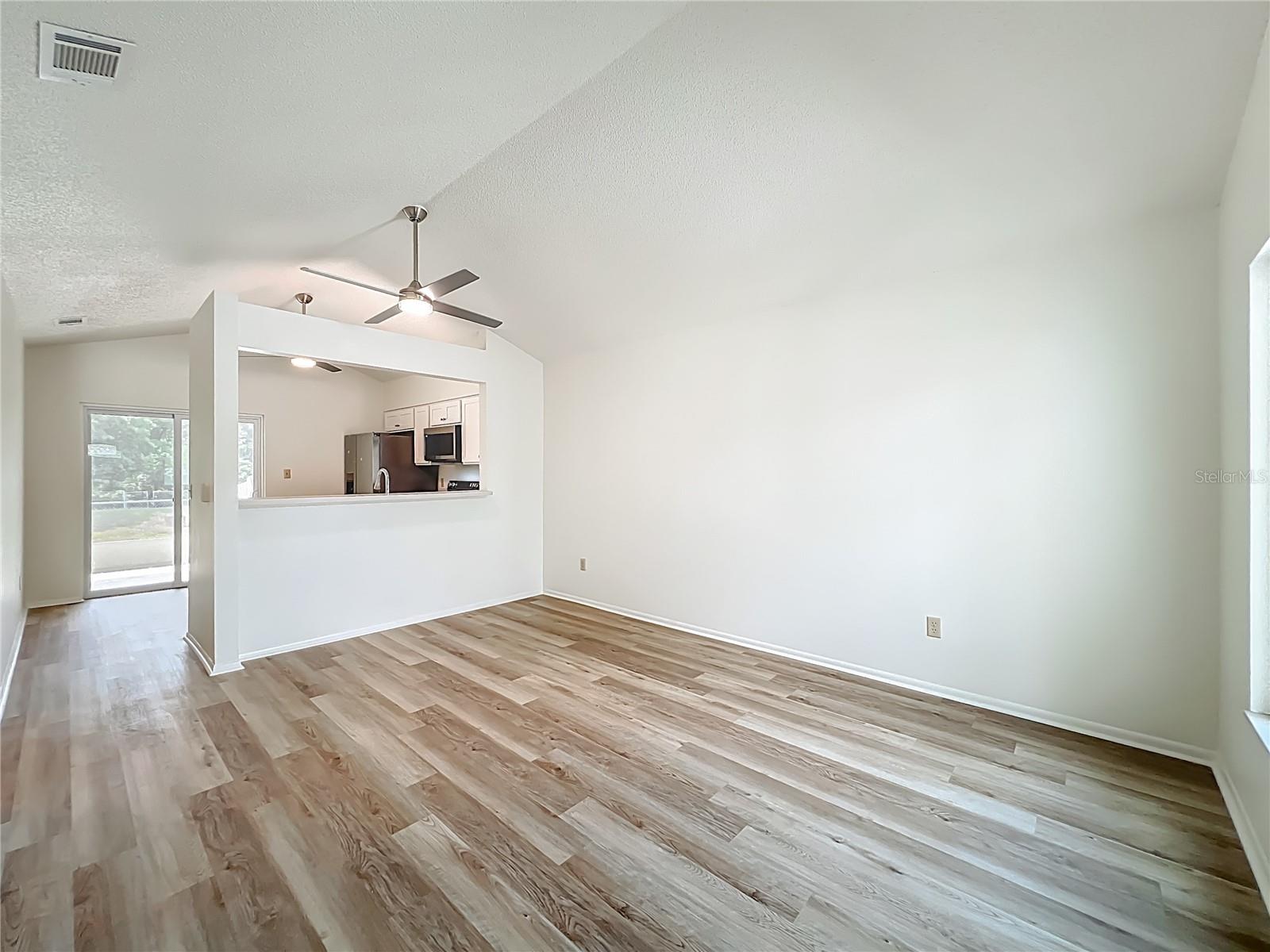 Listing photo id 1 for 10436 Riva Ridge Trail