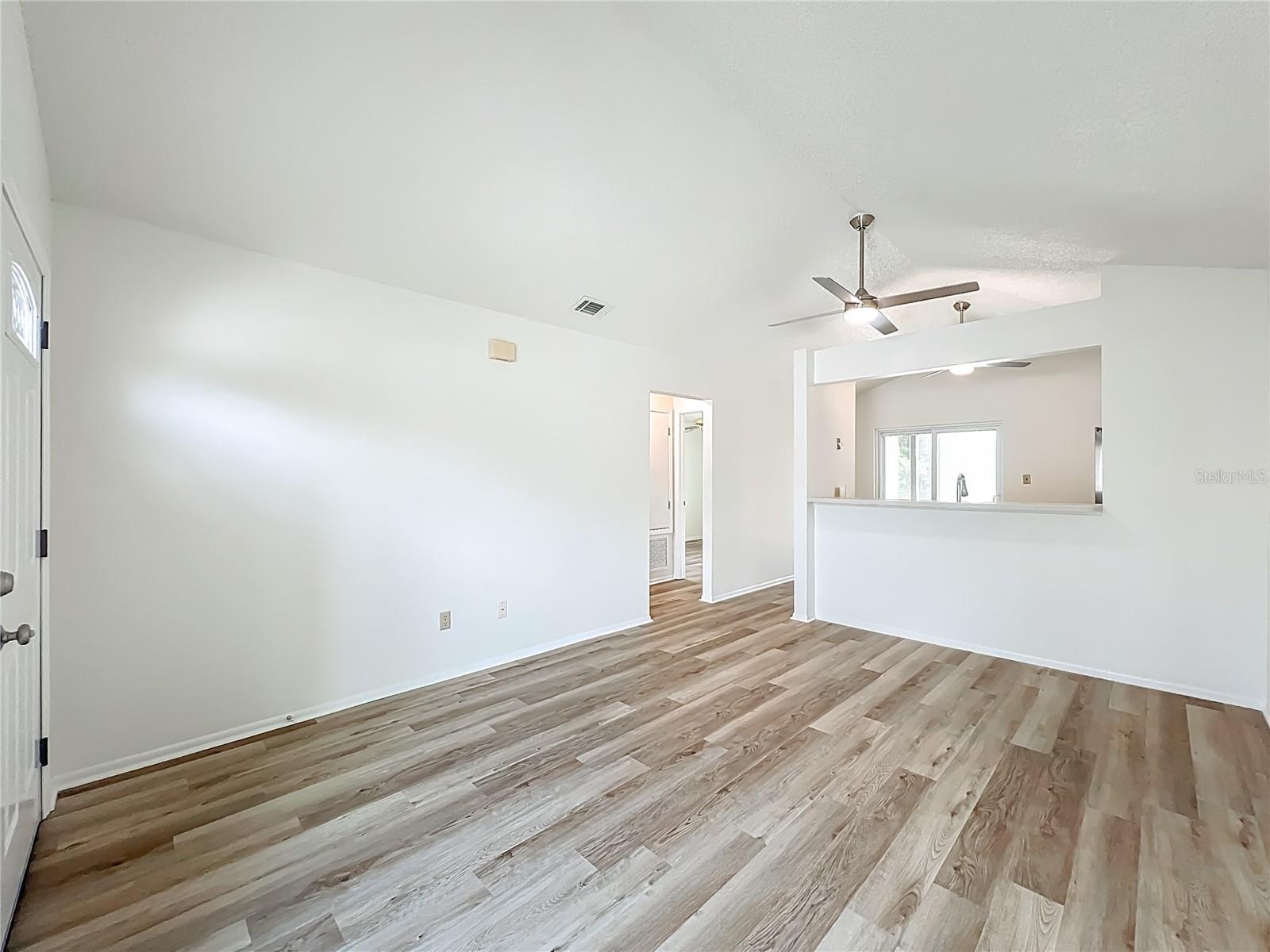 Listing photo id 4 for 10436 Riva Ridge Trail