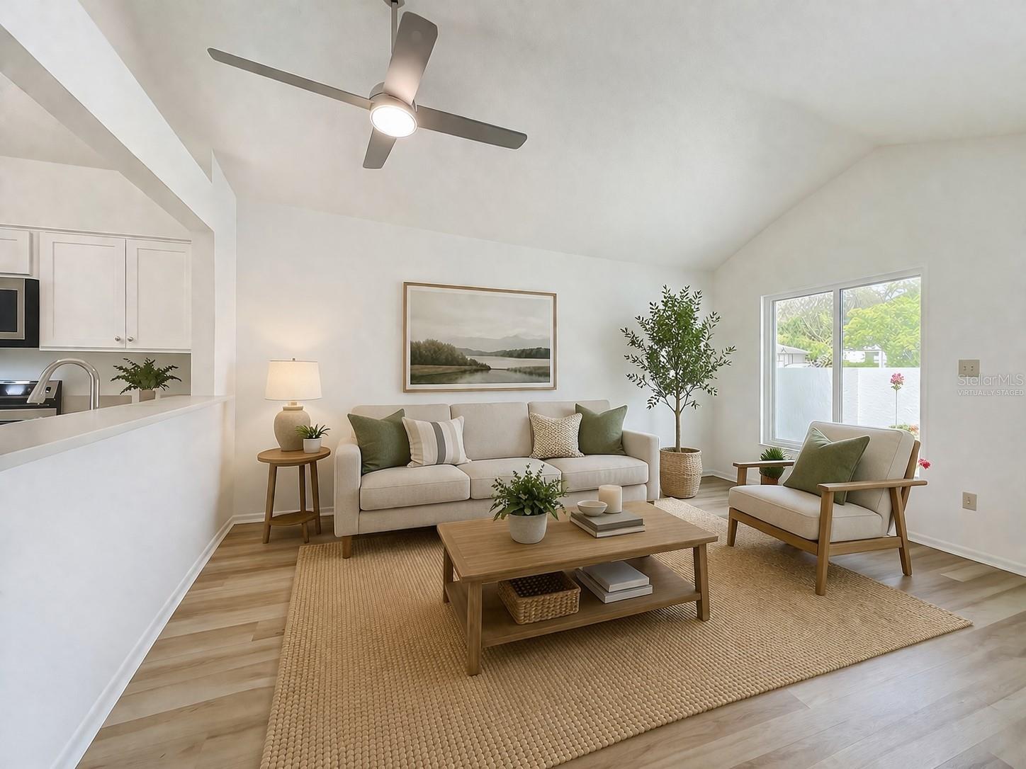 Listing photo id 5 for 10436 Riva Ridge Trail