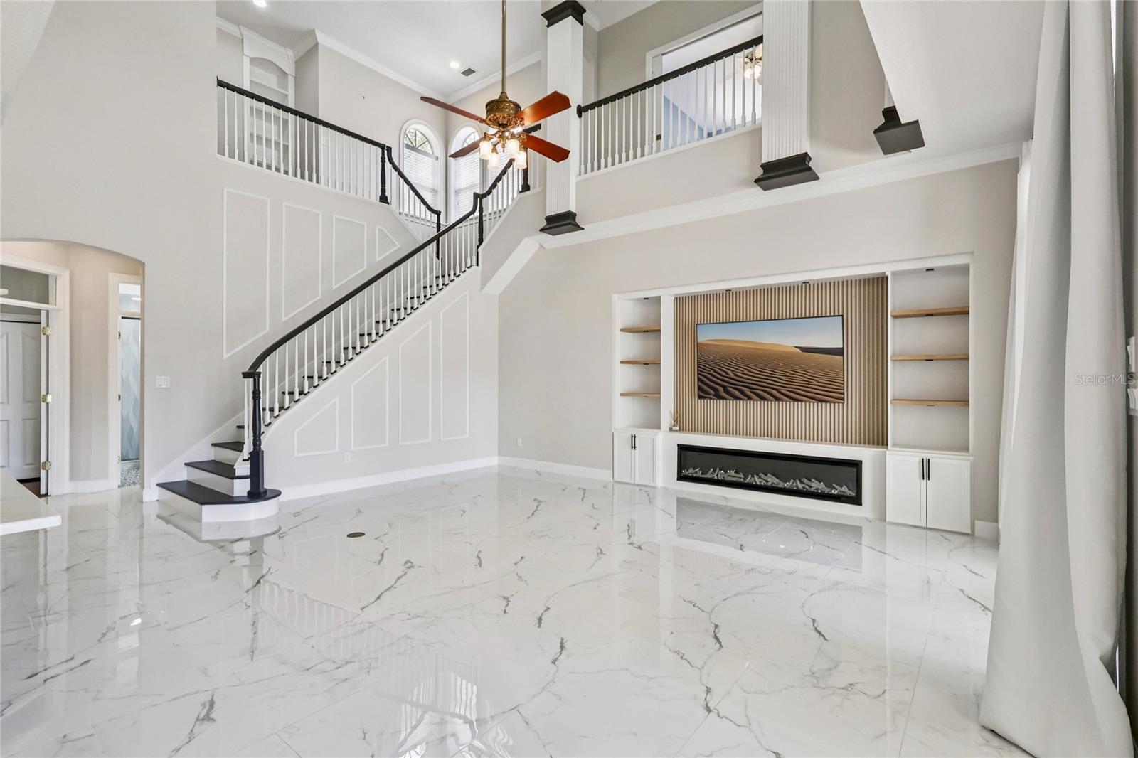 Image 16 of 80 For 2068 Roberts Point Drive