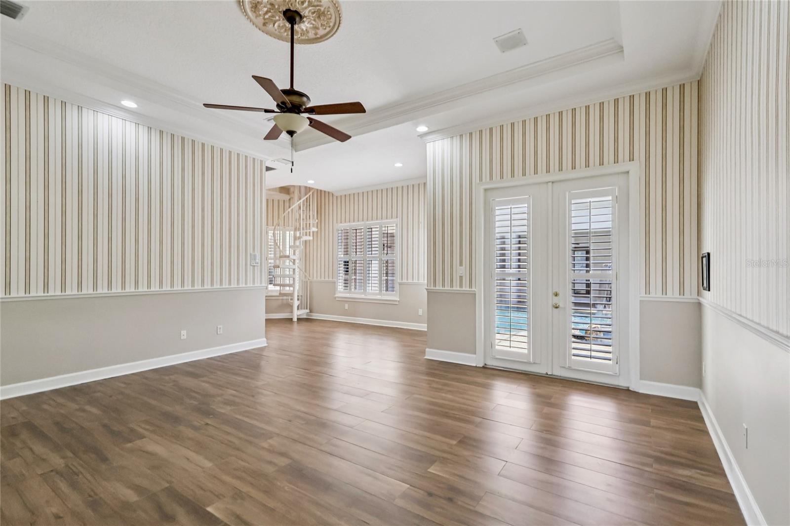 Image 18 of 80 For 2068 Roberts Point Drive