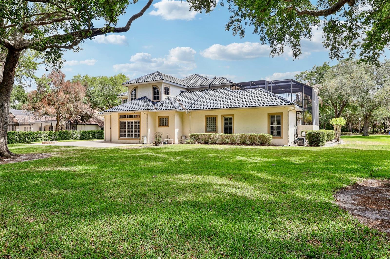 Image 36 of 80 For 2068 Roberts Point Drive