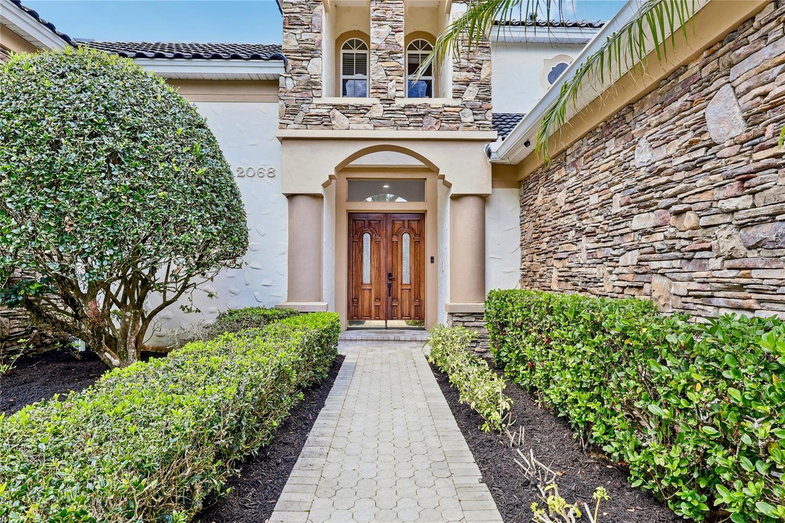 Image 4 of 80 For 2068 Roberts Point Drive