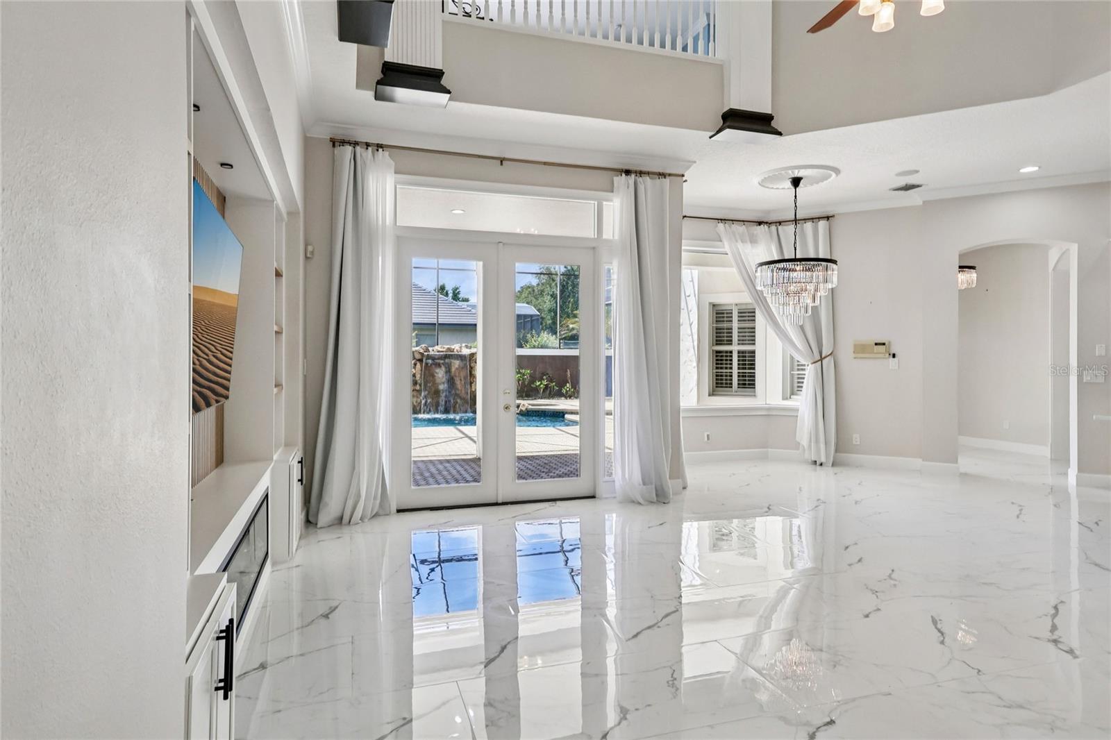 Image 54 of 80 For 2068 Roberts Point Drive