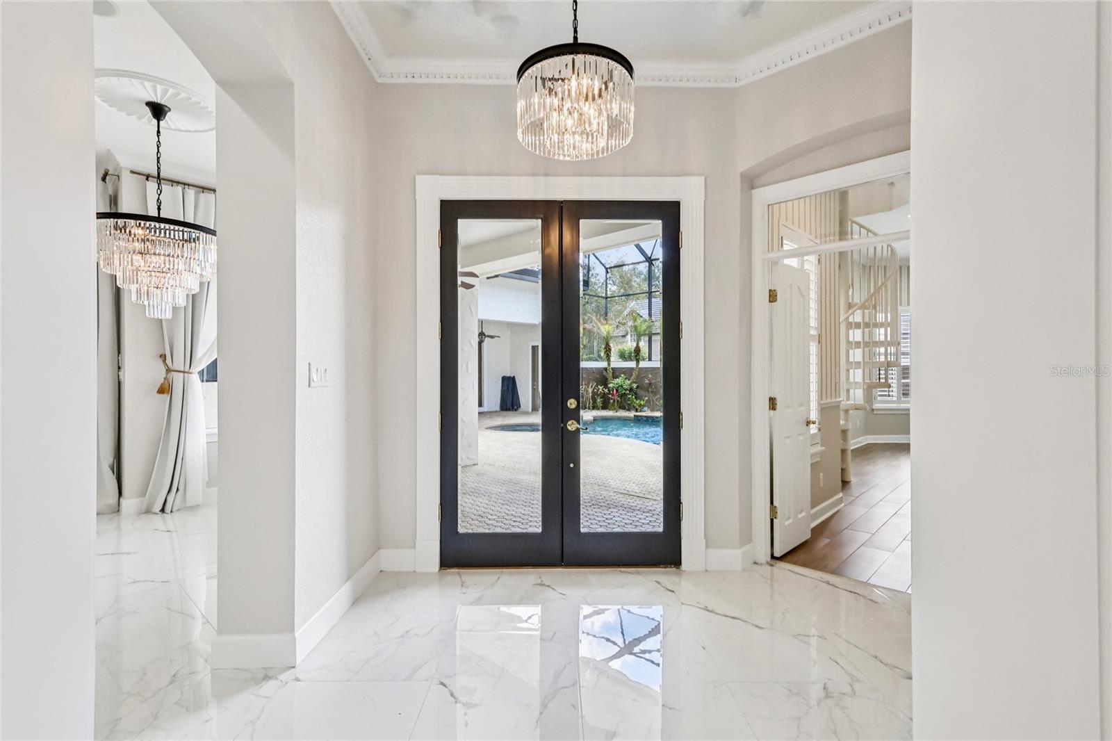 Image 6 of 80 For 2068 Roberts Point Drive