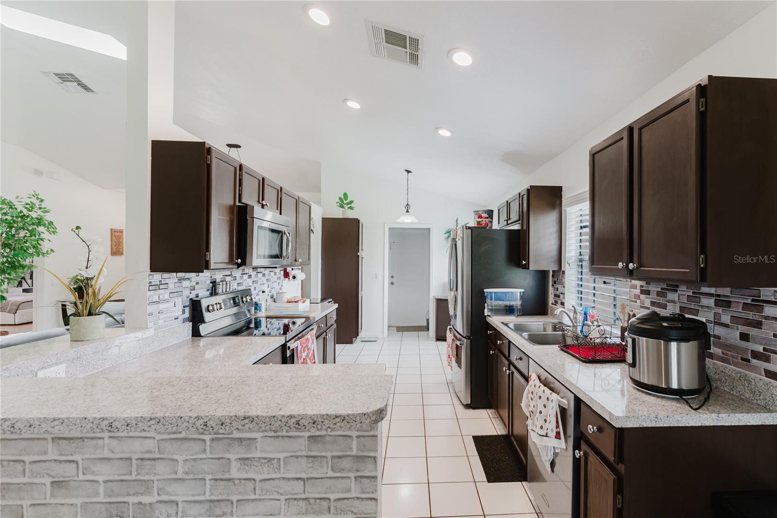 Image 17 of 58 For 8859 Fort Jefferson Boulevard