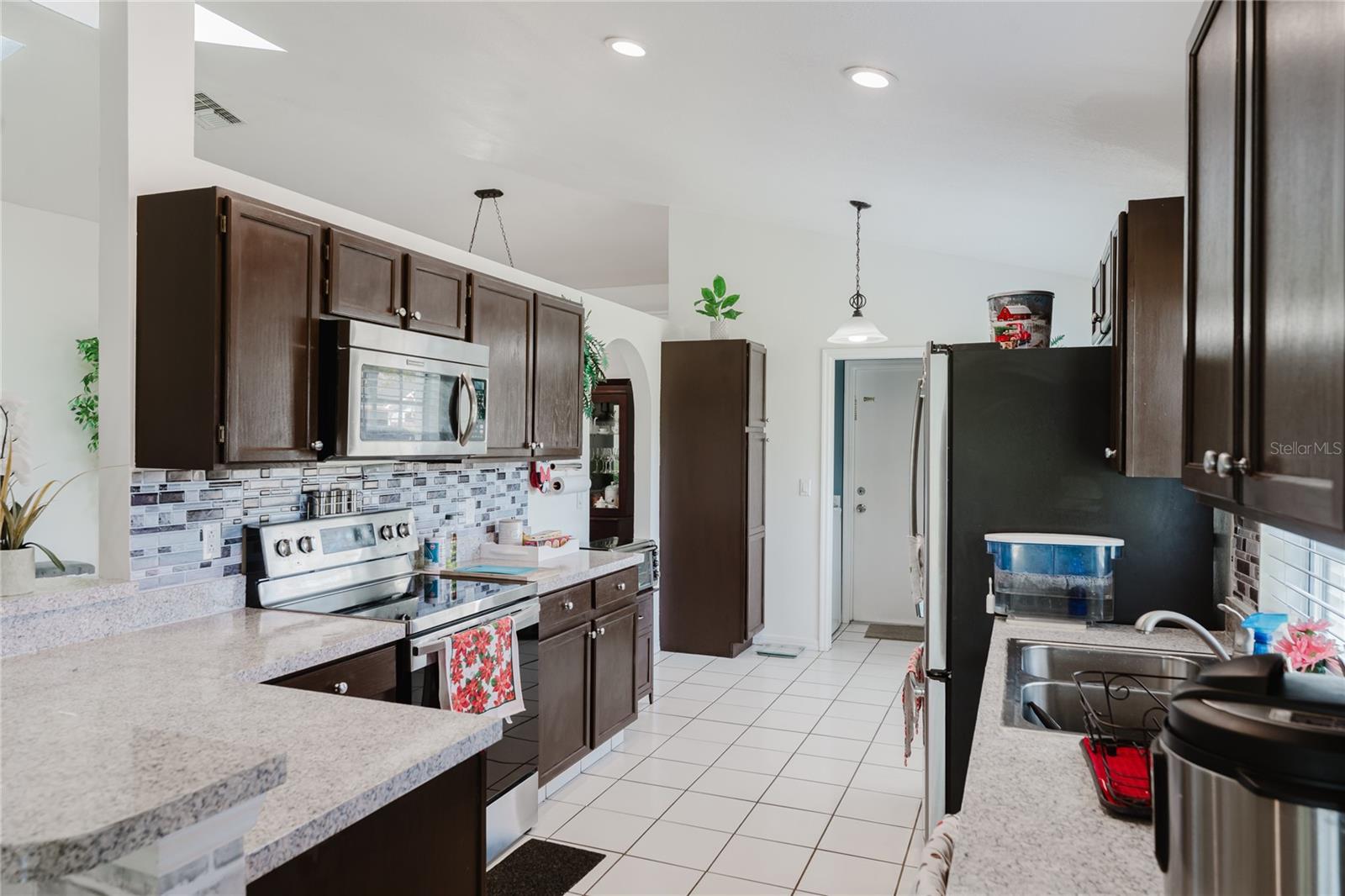 Image 18 of 58 For 8859 Fort Jefferson Boulevard