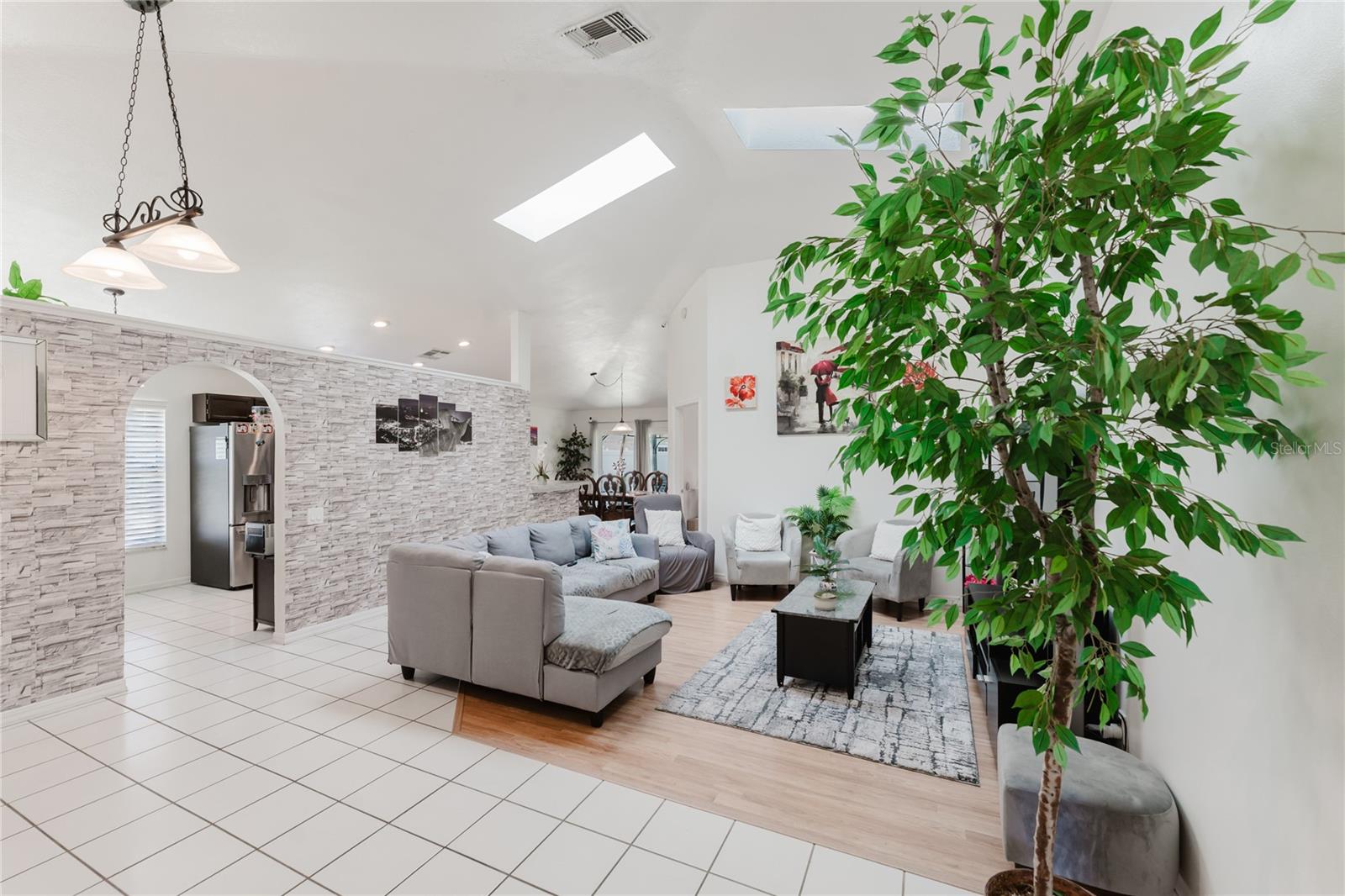 Image 6 of 58 For 8859 Fort Jefferson Boulevard