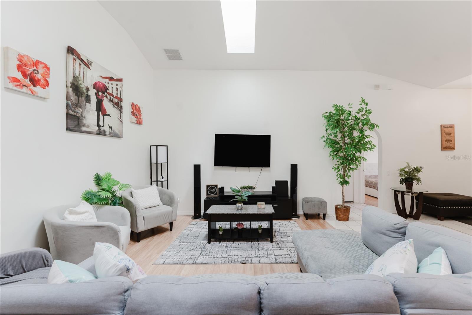 Image 9 of 58 For 8859 Fort Jefferson Boulevard