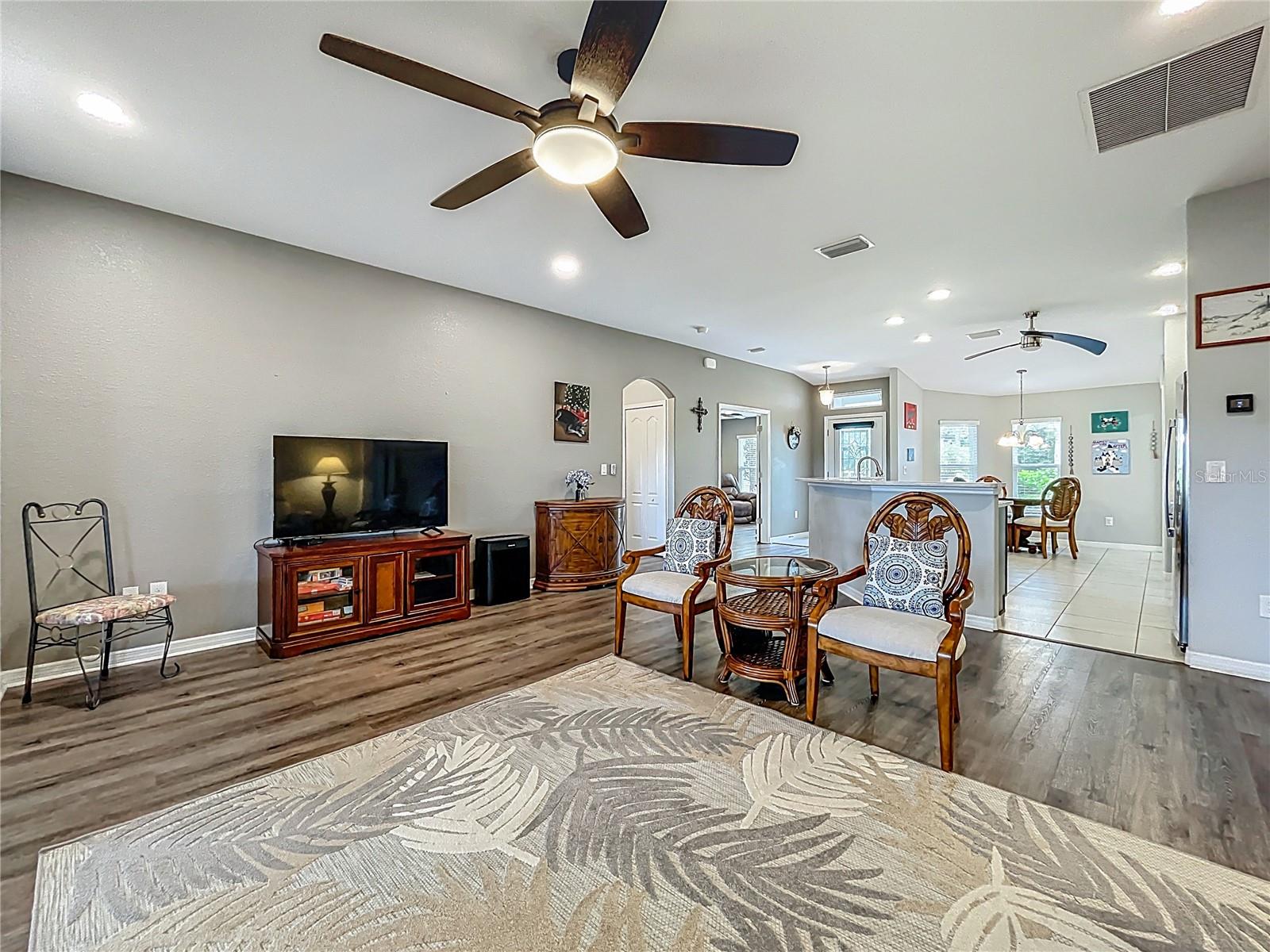 Image 14 of 43 For 27327 Roanoke Drive