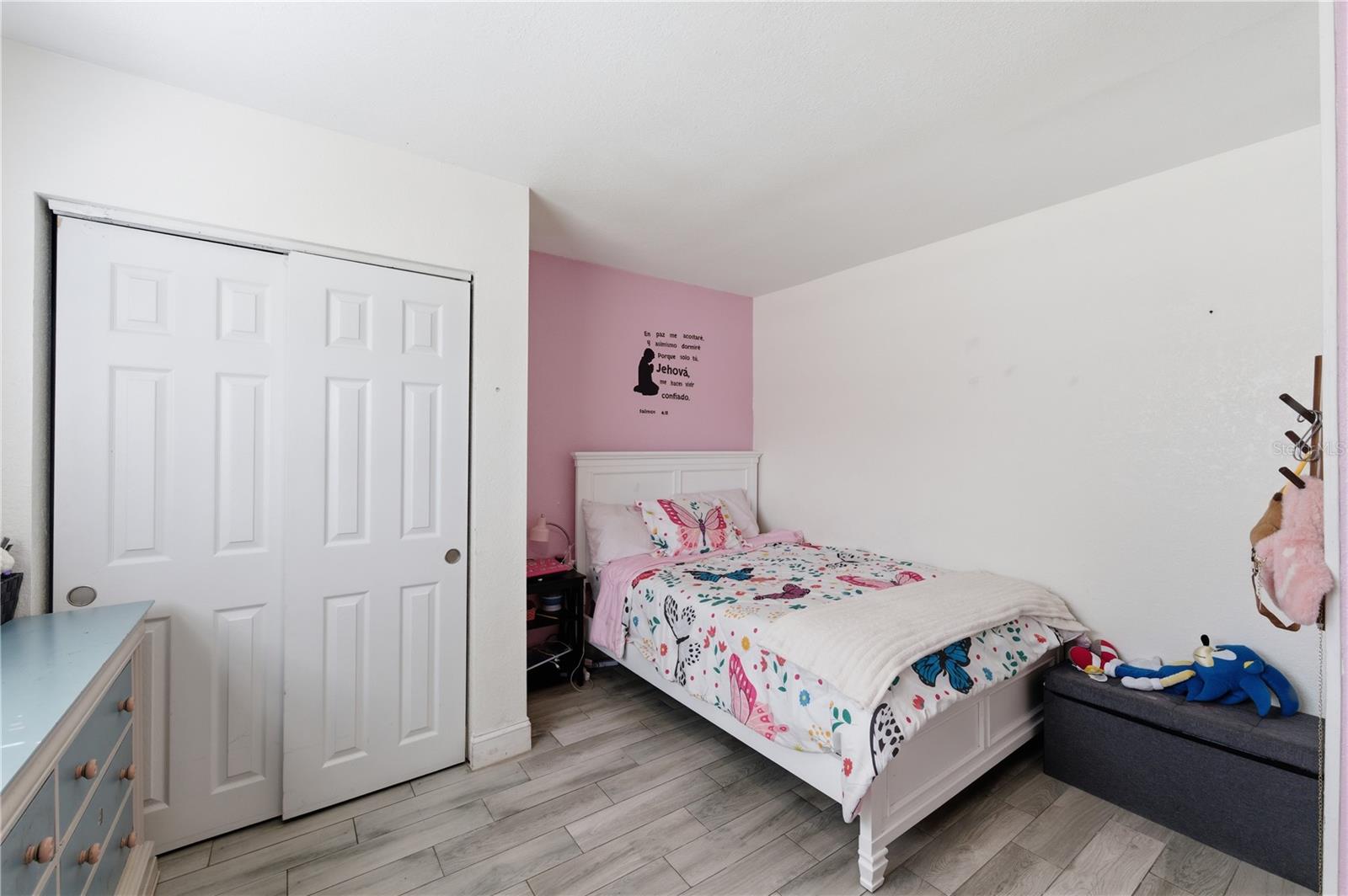 Image 14 of 26 For 214 Thompson Road