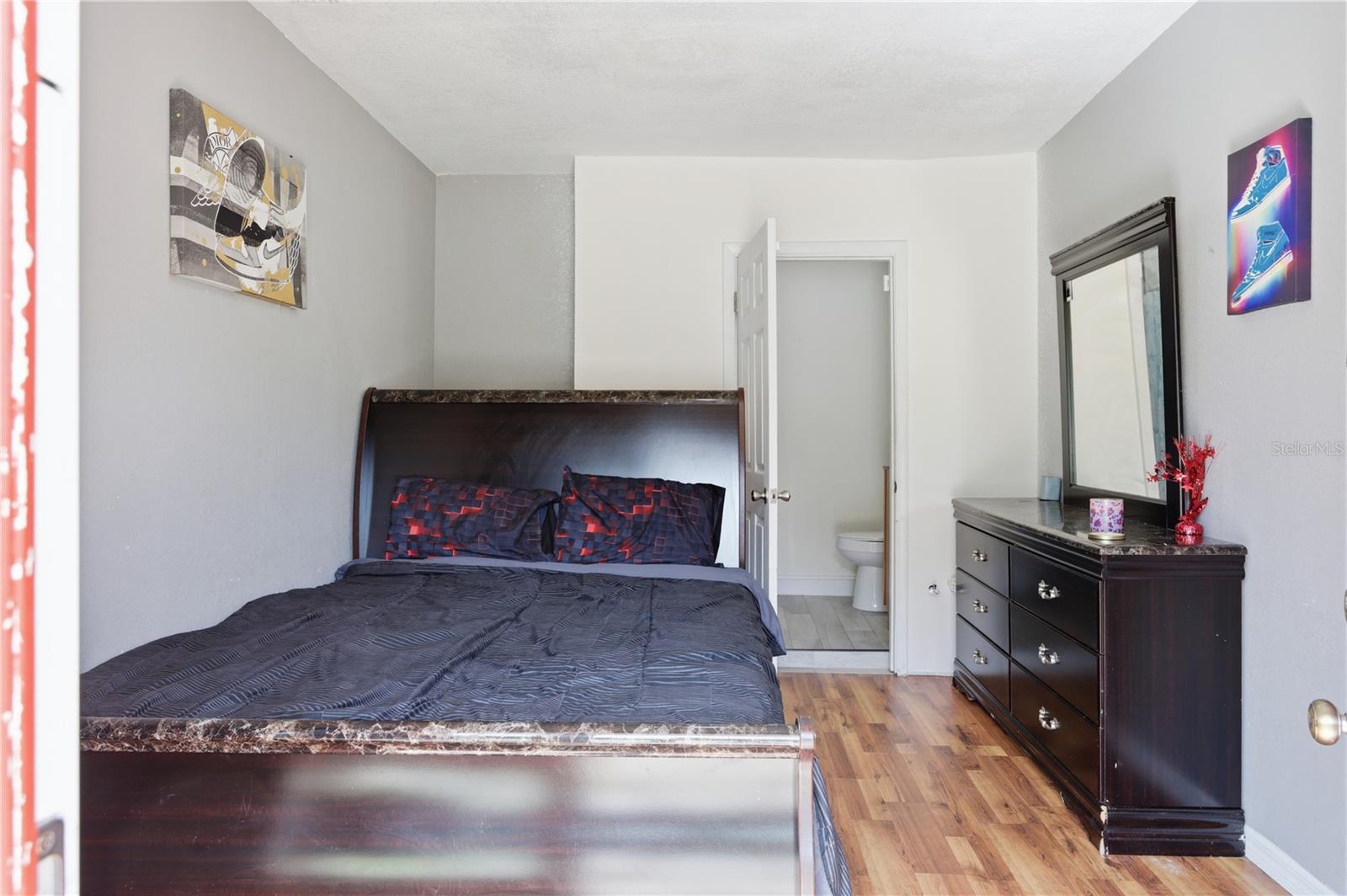 Image 18 of 26 For 214 Thompson Road