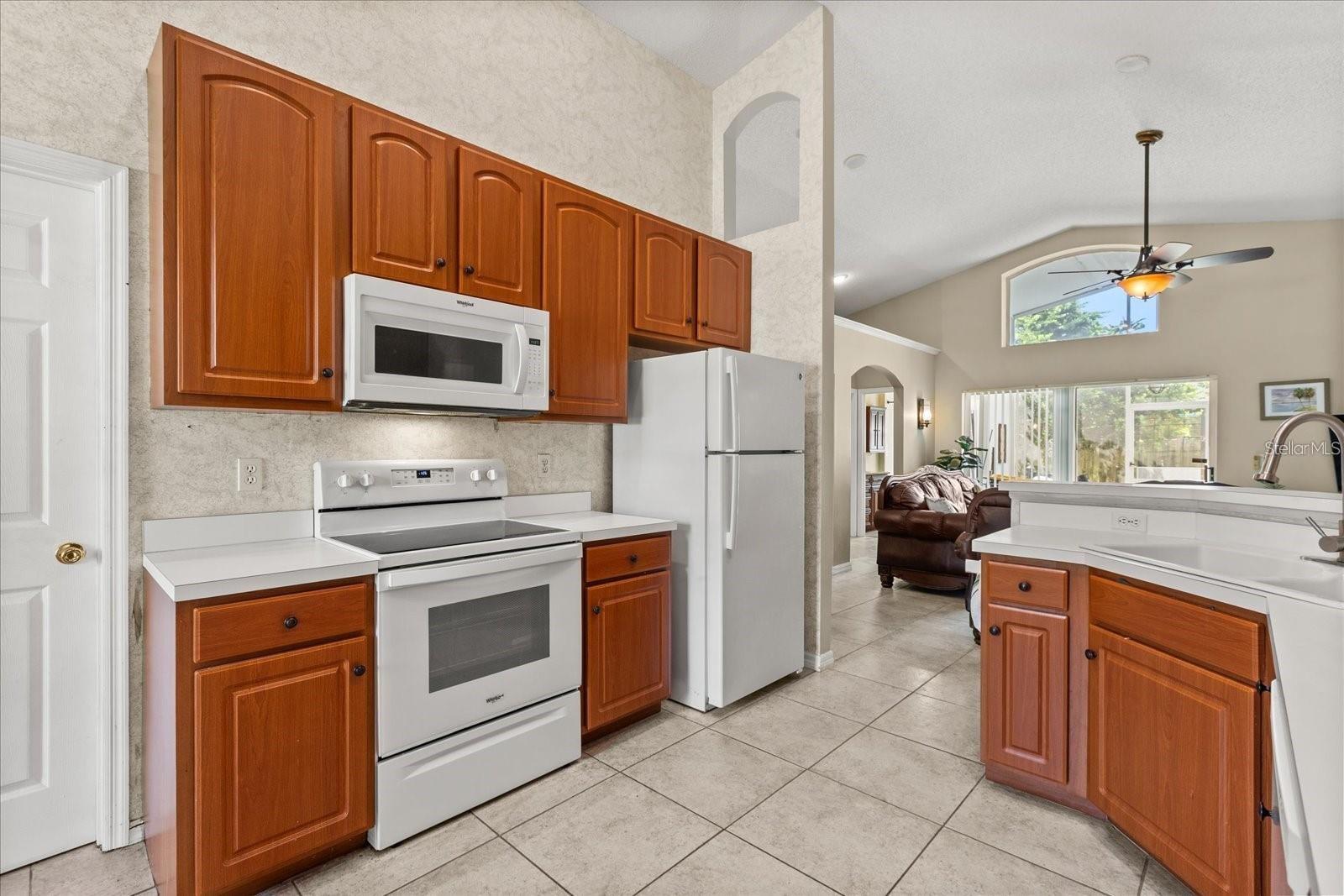 Image 13 of 33 For 805 Lewis Place